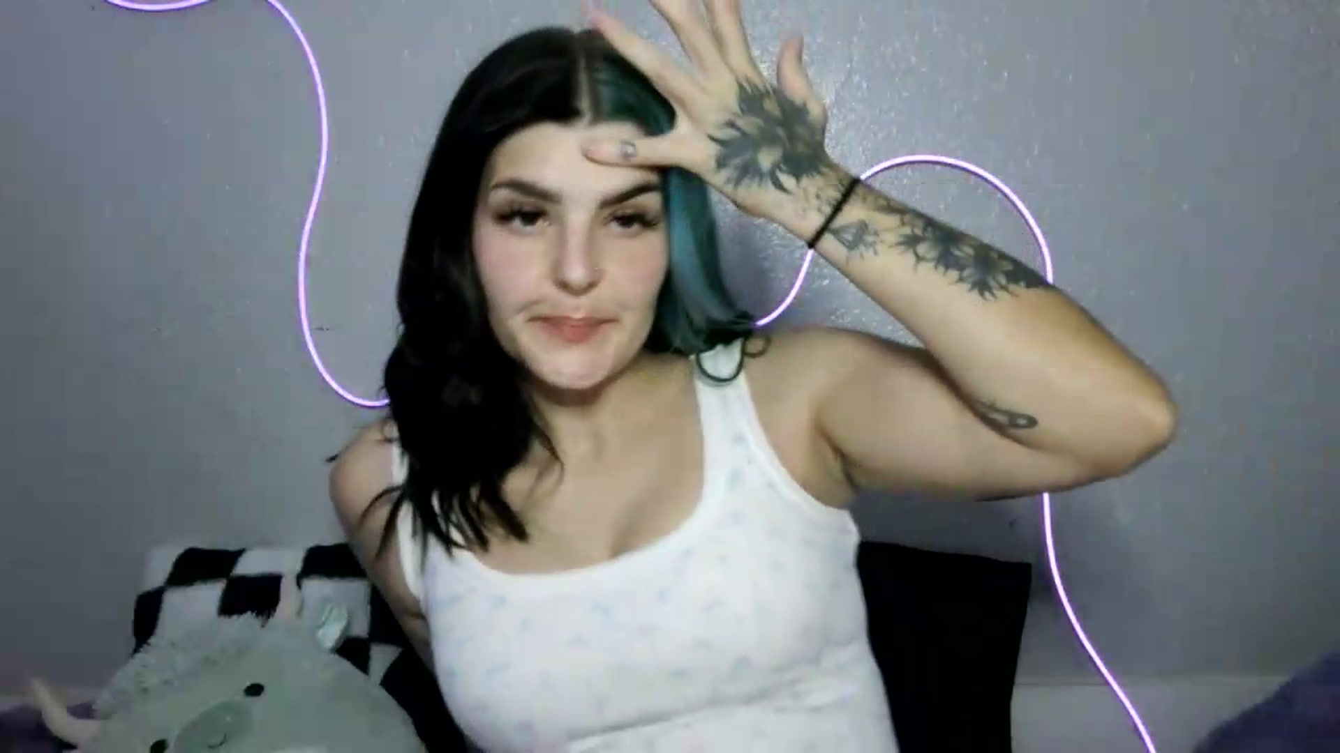 Gallery image thumbnail from Gothbaby_333x's myfreecams stream on, 08/20/2026, 17:42 image 9 of 20