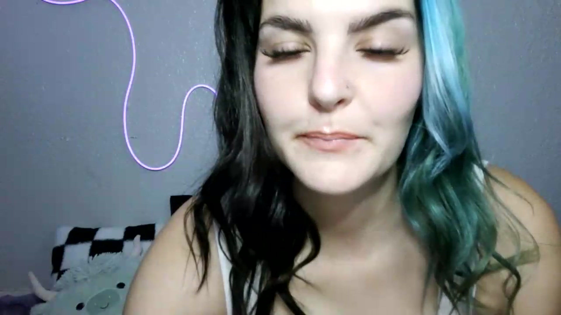 Gallery image thumbnail from Gothbaby_333x's myfreecams stream on, 08/20/2026, 17:42 image 2 of 20