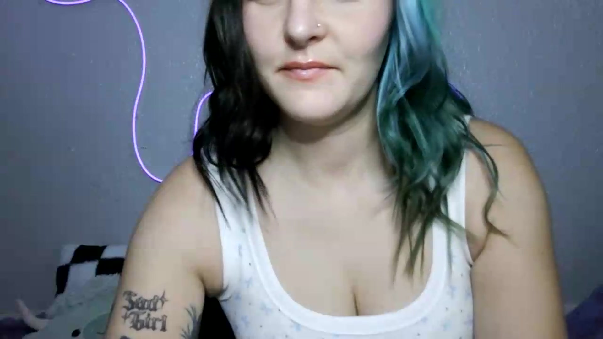 Gallery image thumbnail from Gothbaby_333x's myfreecams stream on, 08/20/2026, 17:42 image 4 of 20