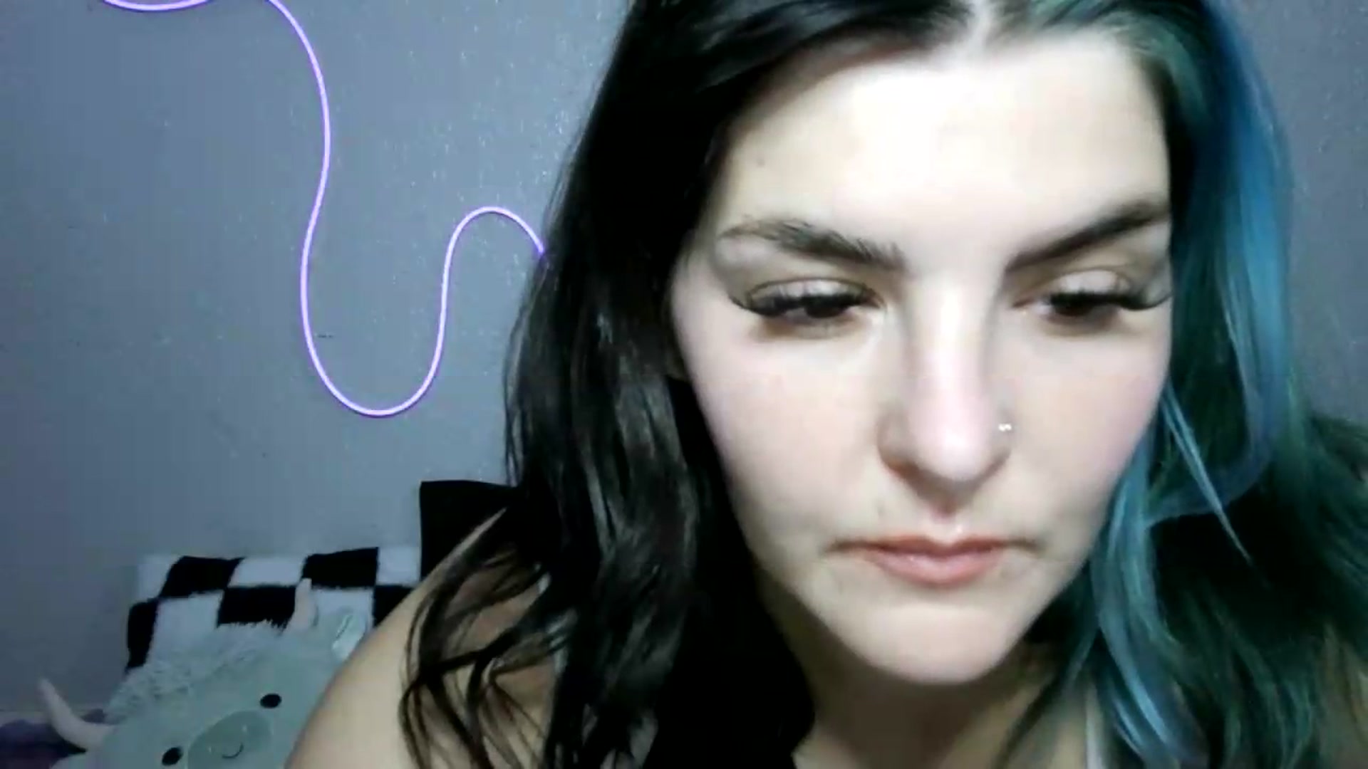Gallery image thumbnail from Gothbaby_333x's myfreecams stream on, 08/20/2026, 17:42 image 5 of 20