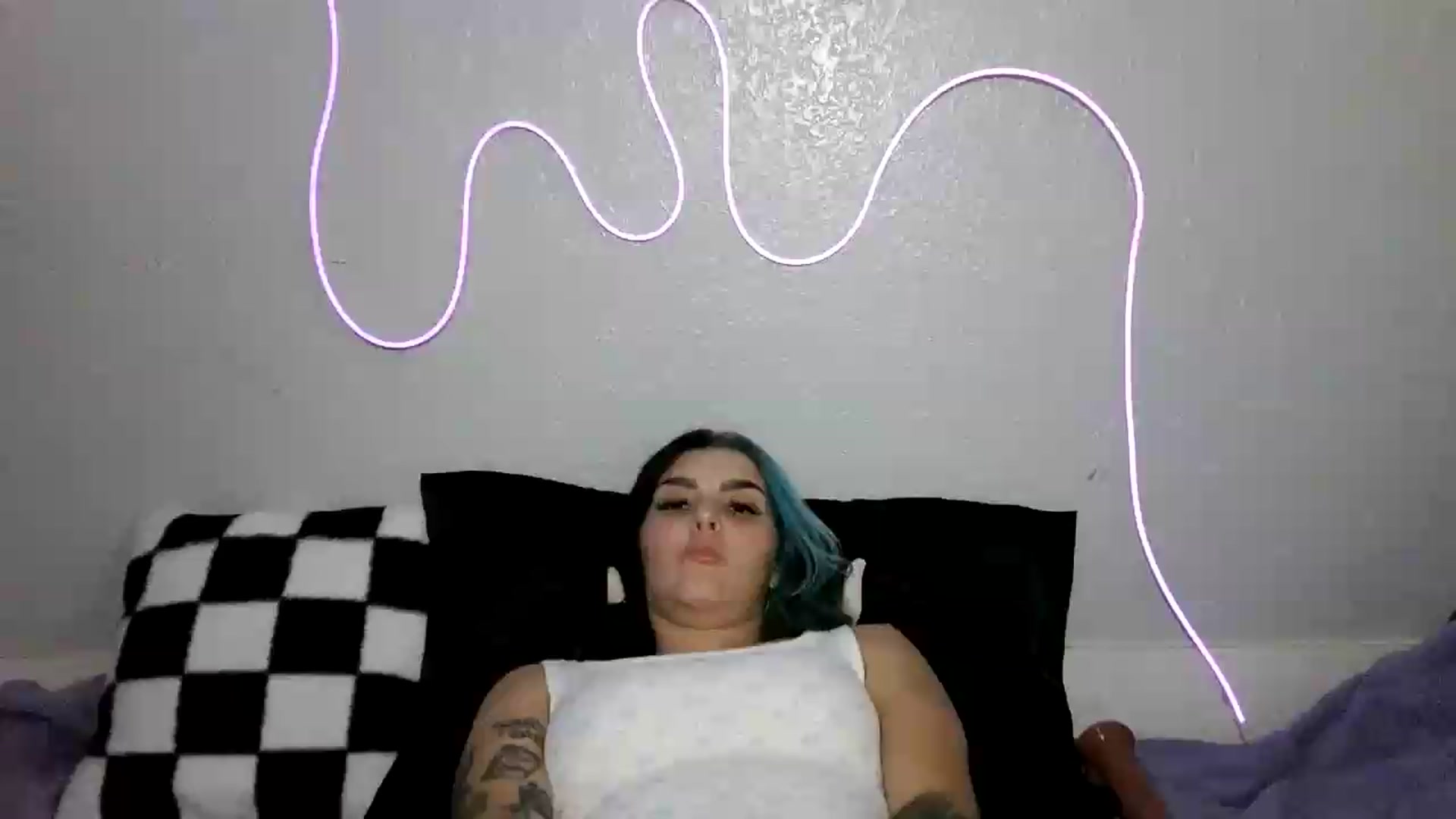 Gallery image thumbnail from Gothbaby_333x's myfreecams stream on, 08/20/2026, 18:08 image 10 of 20