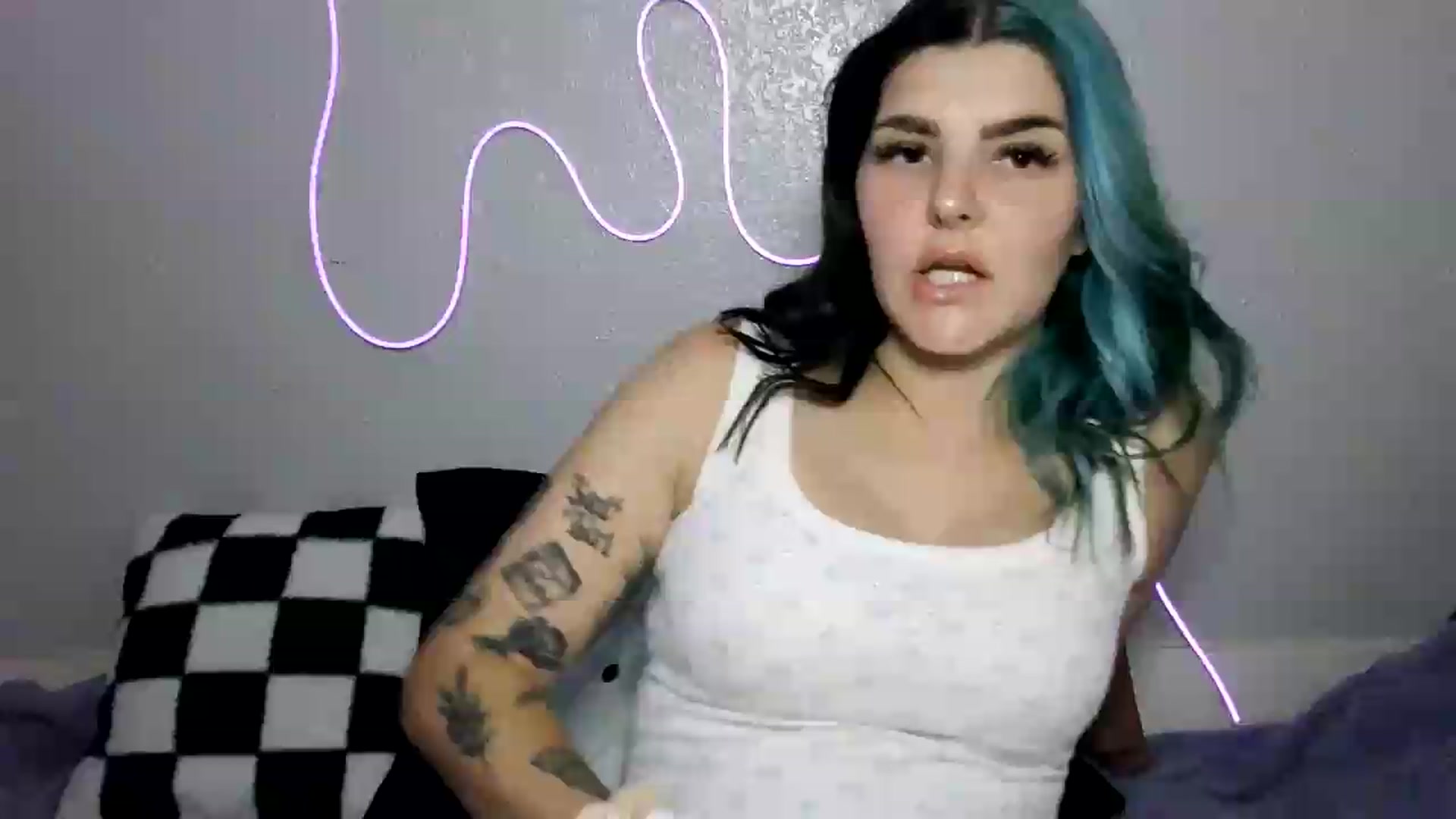Gallery image thumbnail from Gothbaby_333x's myfreecams stream on, 08/20/2026, 18:08 image 6 of 20