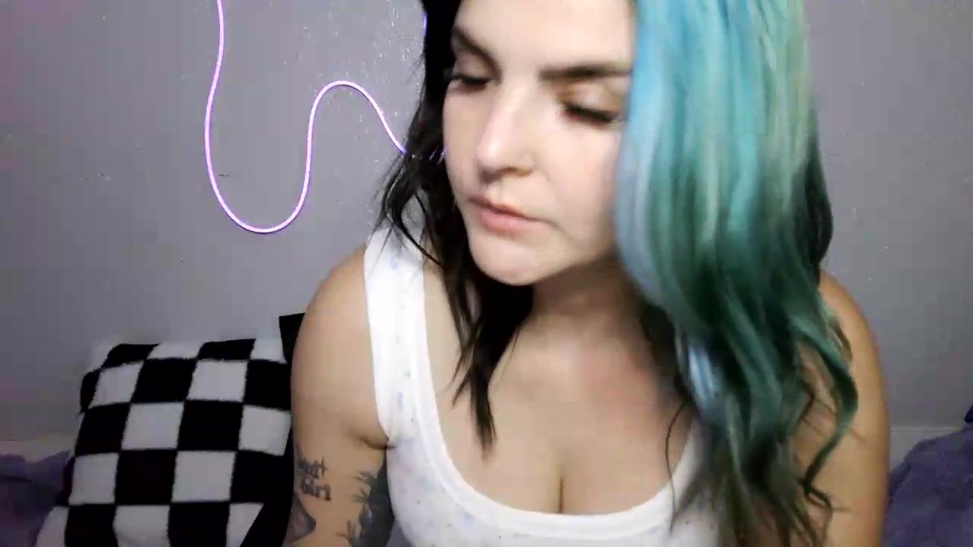 Gallery image thumbnail from Gothbaby_333x's myfreecams stream on, 08/20/2026, 18:08 image 19 of 20