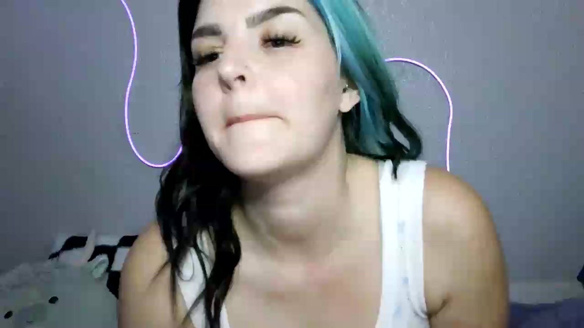 Gallery image thumbnail from Gothbaby_333x's myfreecams stream on, 08/20/2026, 19:08 image 16 of 20