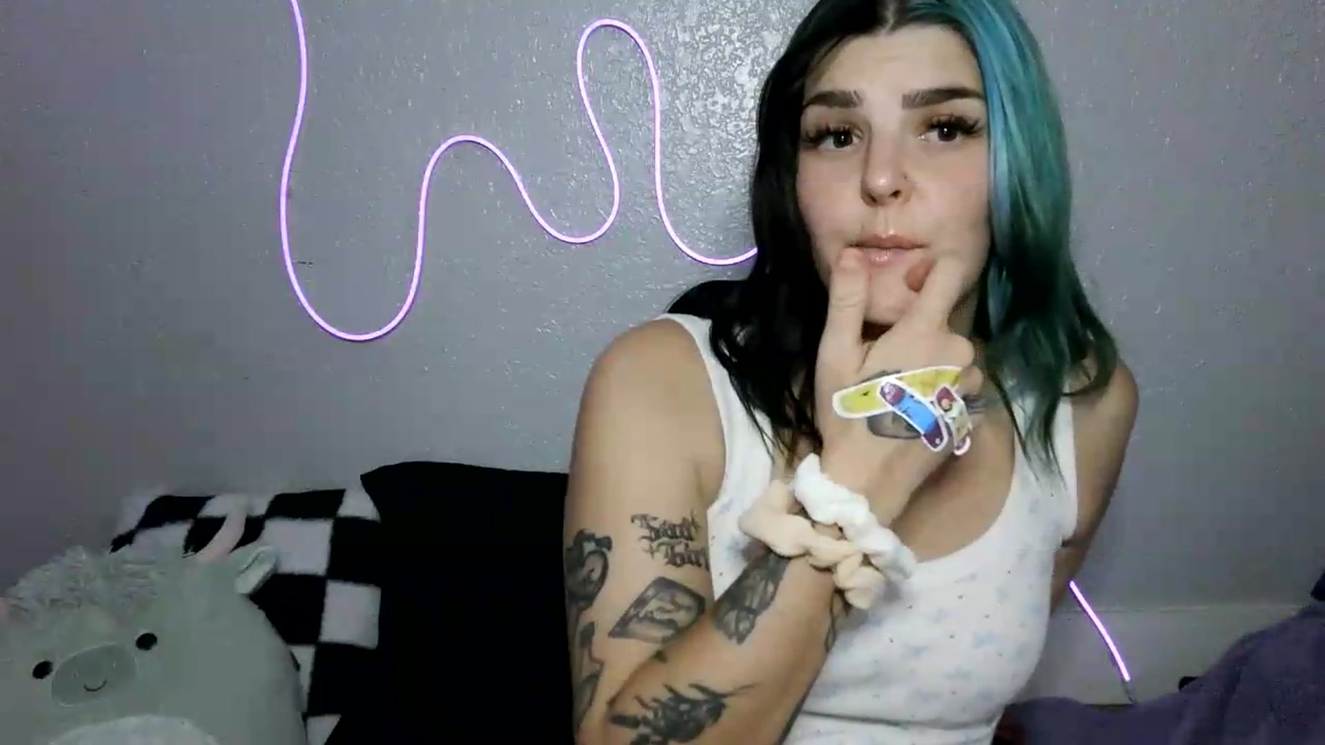 Gallery image thumbnail from Gothbaby_333x's myfreecams stream on, 08/20/2026, 19:08 image 3 of 20