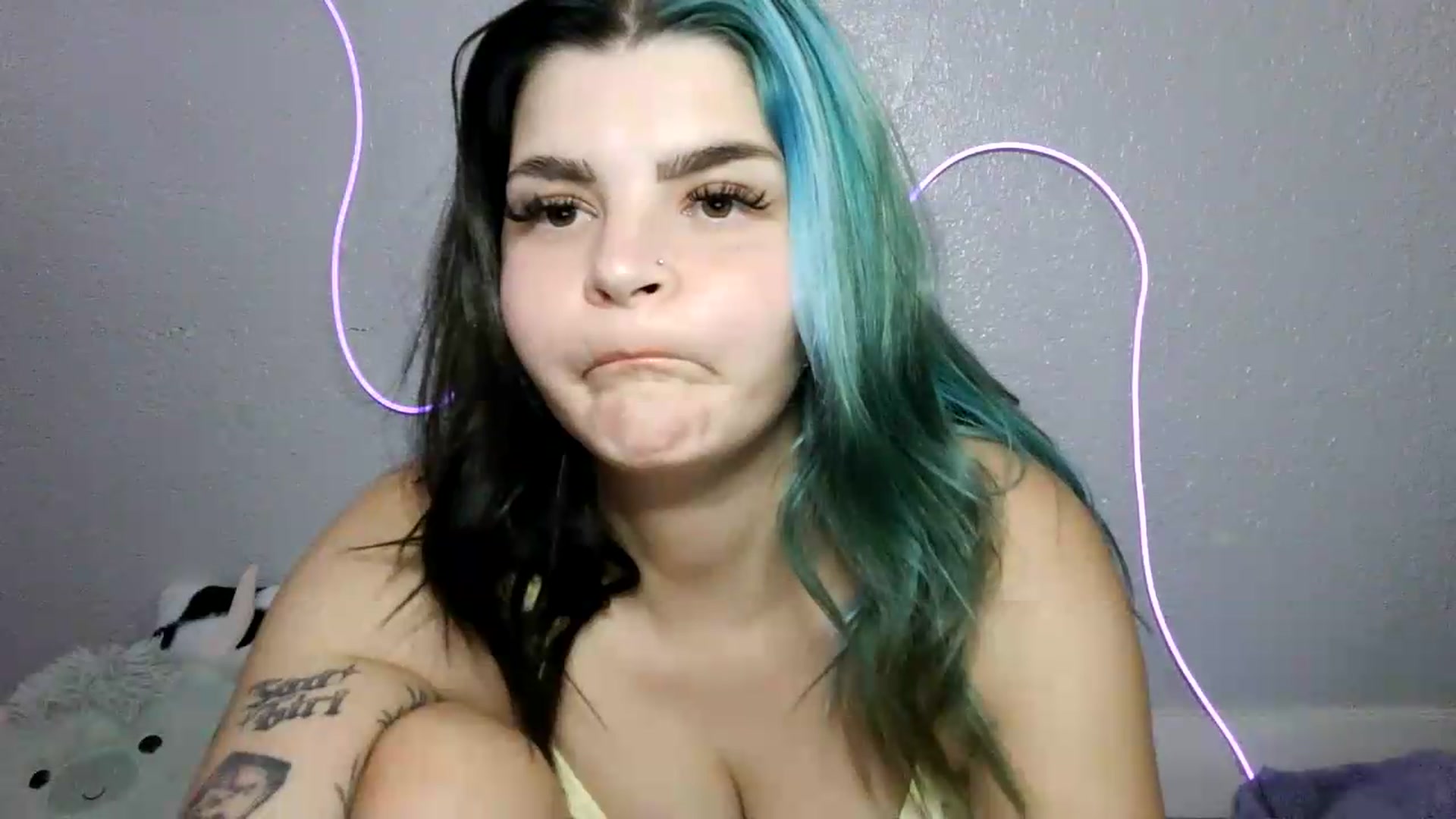 Gallery image thumbnail from Gothbaby_333x's myfreecams stream on, 08/20/2026, 20:03 image 19 of 20