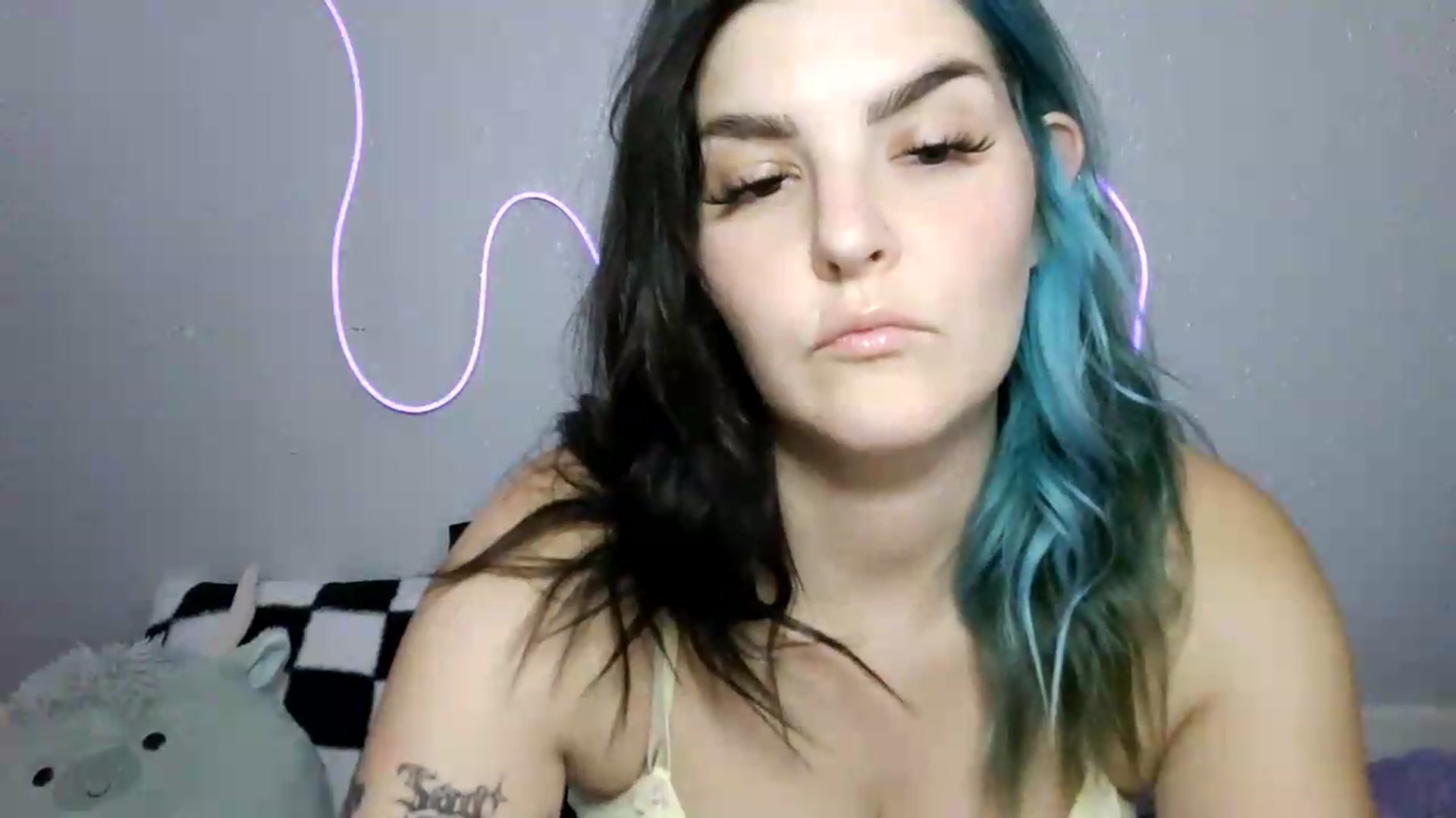 Gallery image thumbnail from Gothbaby_333x's myfreecams stream on, 08/20/2026, 20:03 image 7 of 20