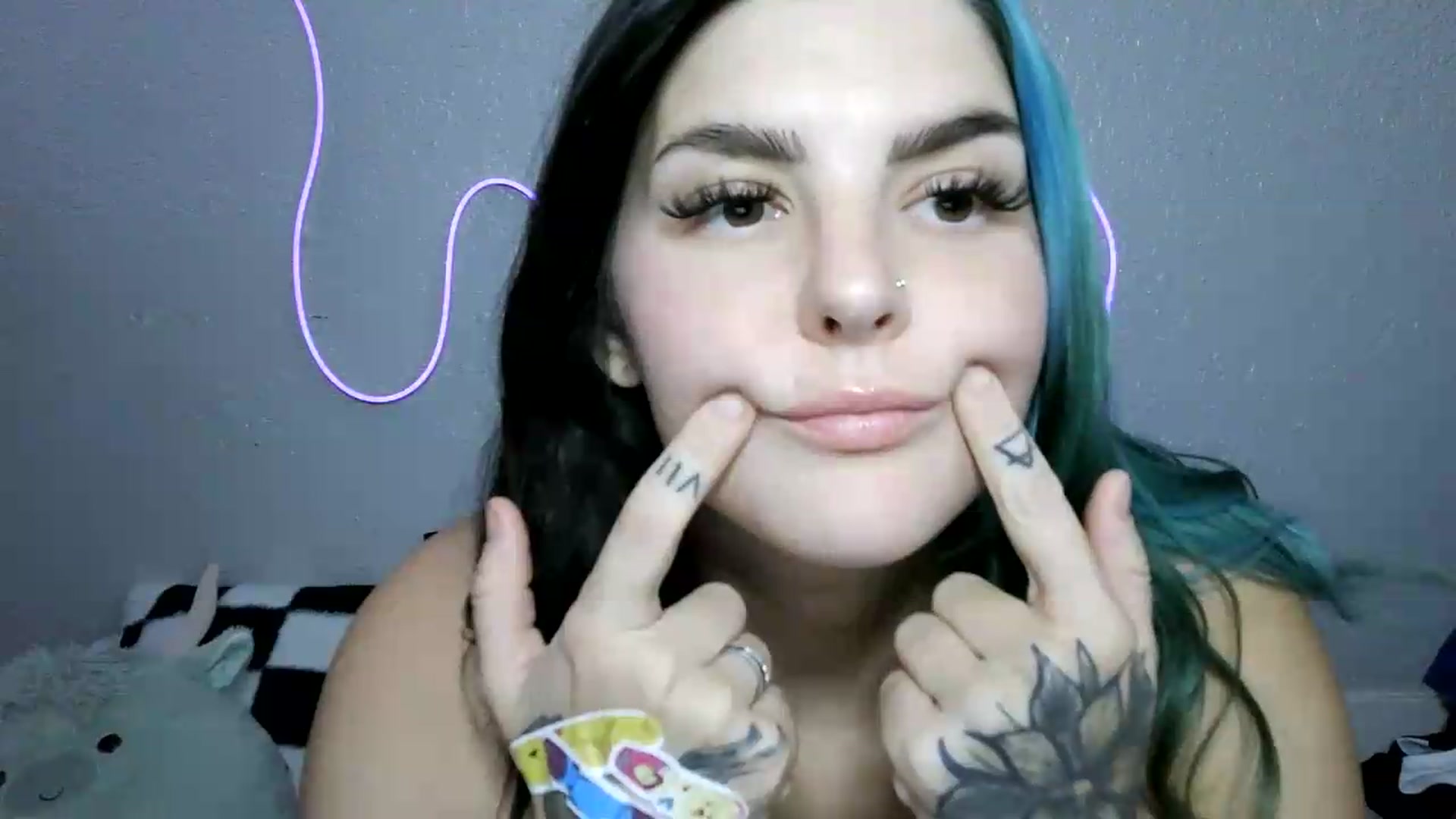 Gallery image thumbnail from Gothbaby_333x's myfreecams stream on, 08/20/2026, 20:40 image 20 of 20