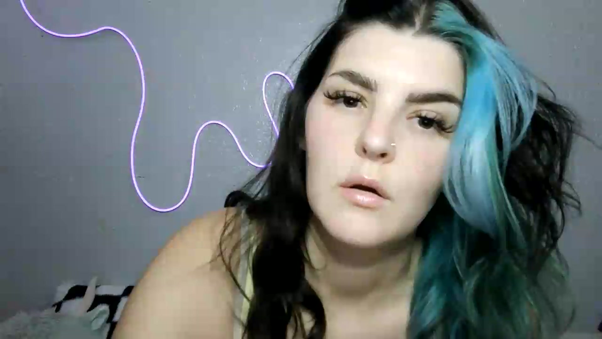 Gallery image thumbnail from Gothbaby_333x's myfreecams stream on, 08/20/2026, 20:40 image 5 of 20