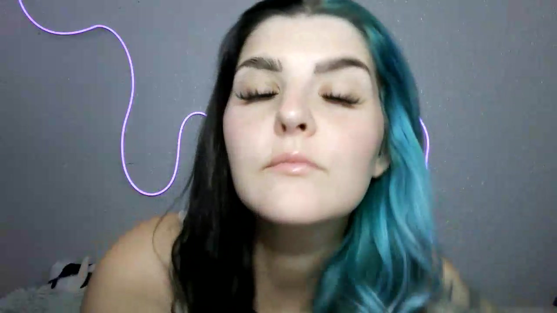 Gallery image thumbnail from Gothbaby_333x's myfreecams stream on, 08/20/2026, 20:40 image 3 of 20