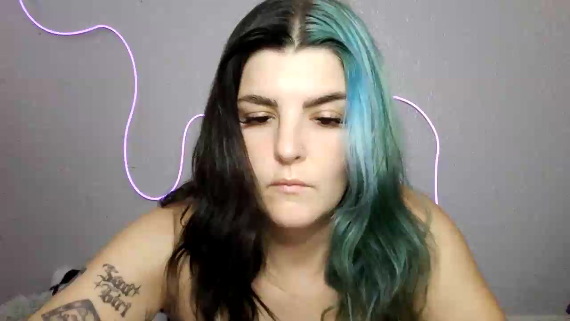 Gallery image thumbnail from Gothbaby_333x's myfreecams stream on, 08/20/2026, 20:40 image 1 of 20