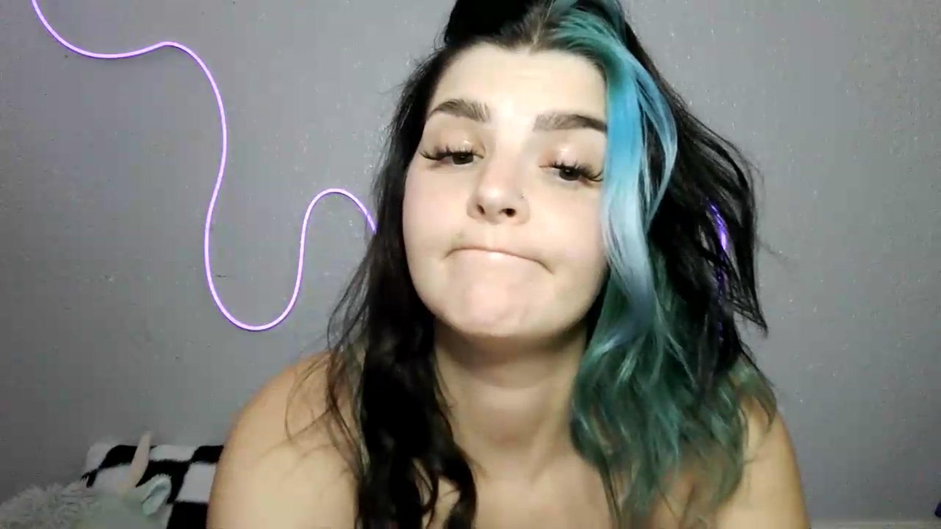 Gallery image thumbnail from Gothbaby_333x's myfreecams stream on, 08/20/2026, 20:40 image 8 of 20