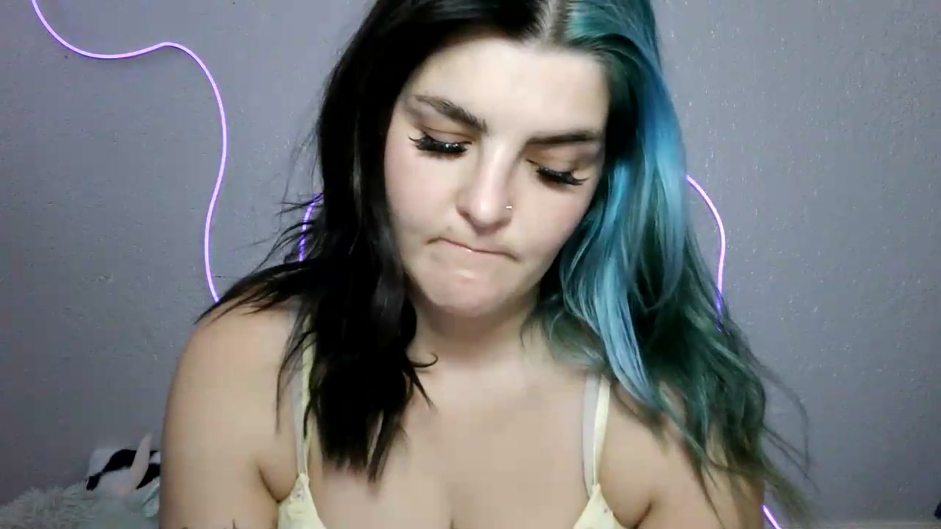 Gallery image thumbnail from Gothbaby_333x's myfreecams stream on, 08/20/2026, 20:40 image 11 of 20