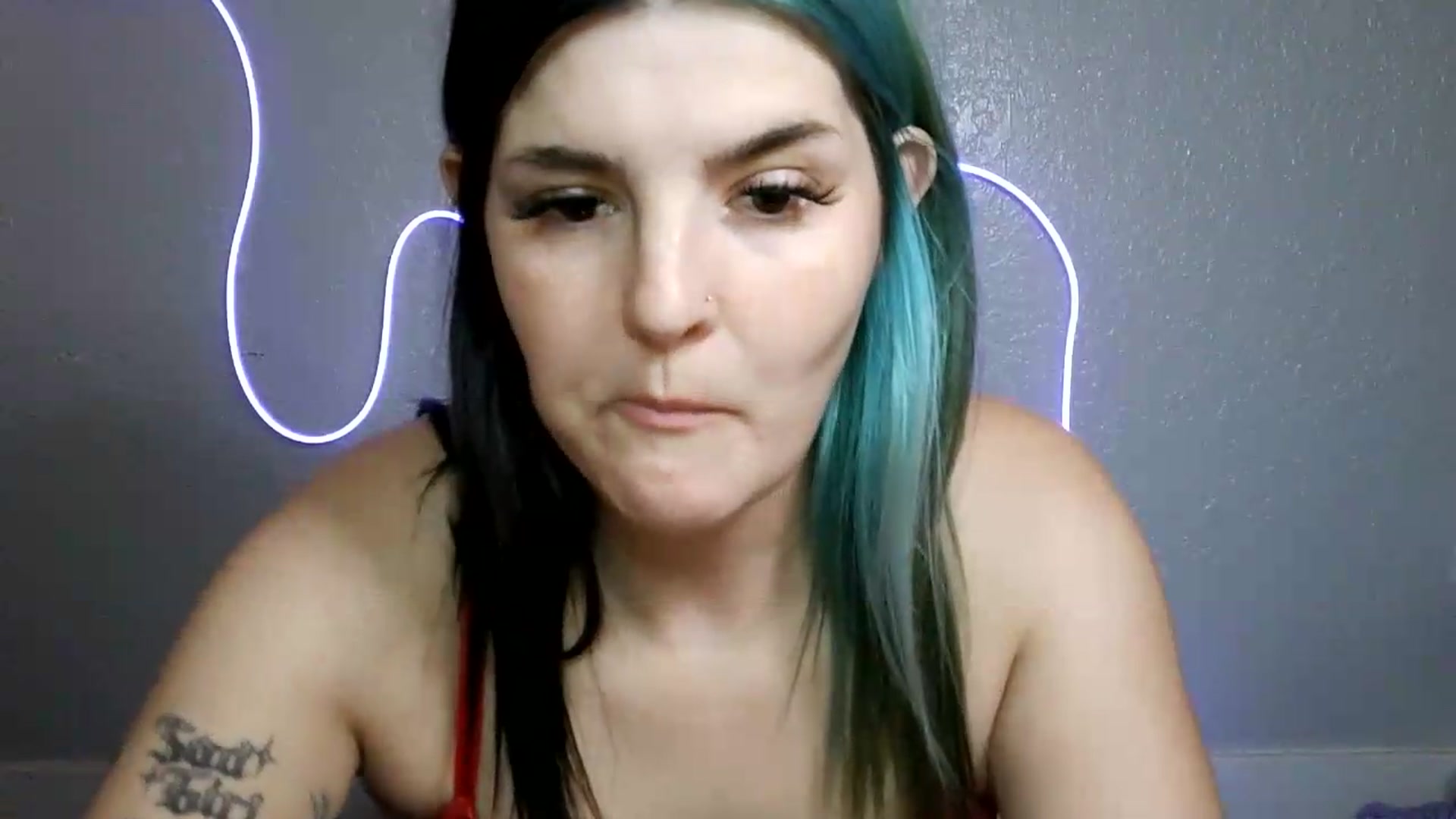 Gallery image thumbnail from Gothbaby_333x's myfreecams stream on, 08/26/2026, 21:27 image 13 of 20