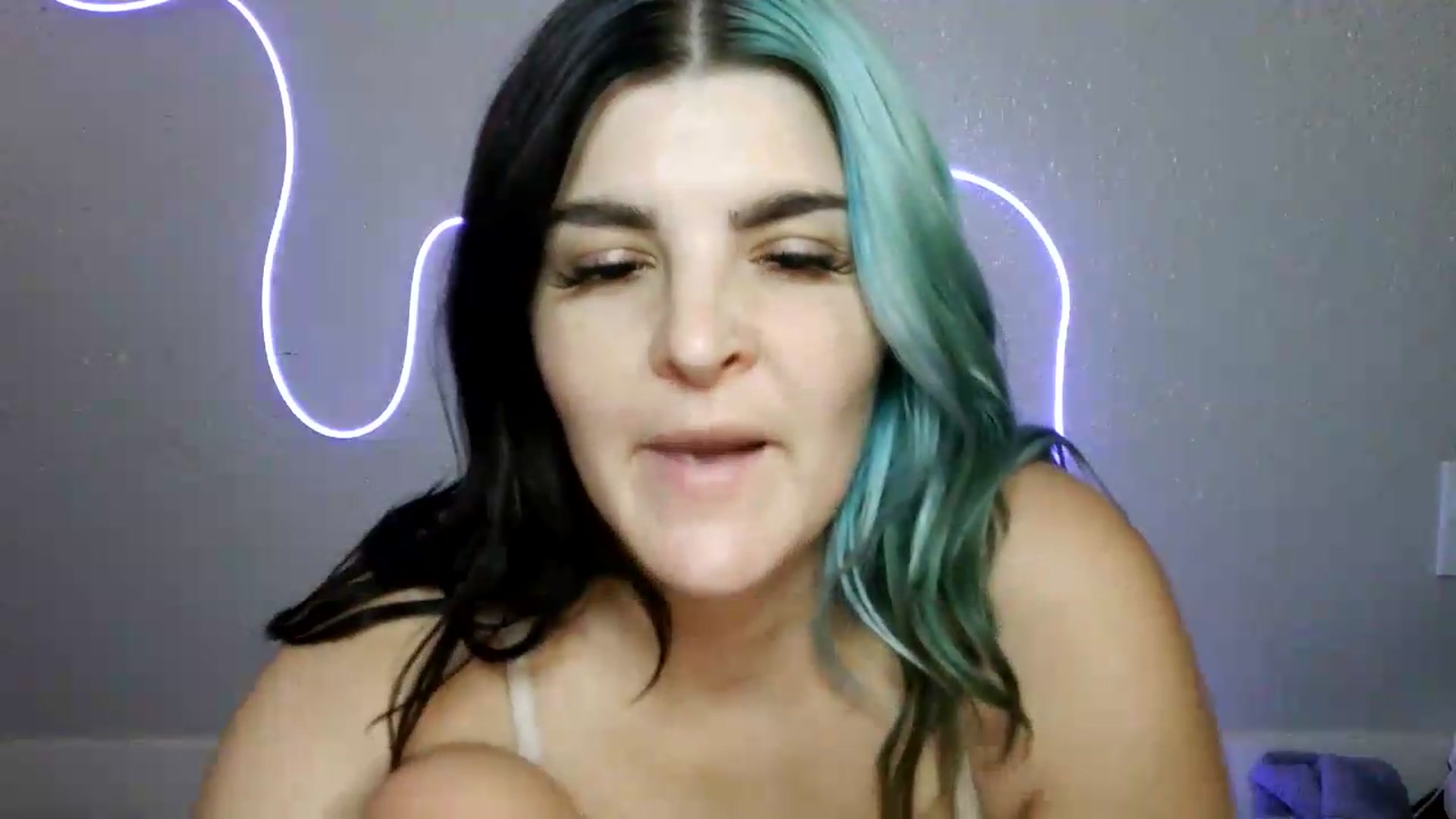 Gallery image thumbnail from Gothbaby_333x's myfreecams stream on, 08/27/2026, 20:41 image 17 of 20