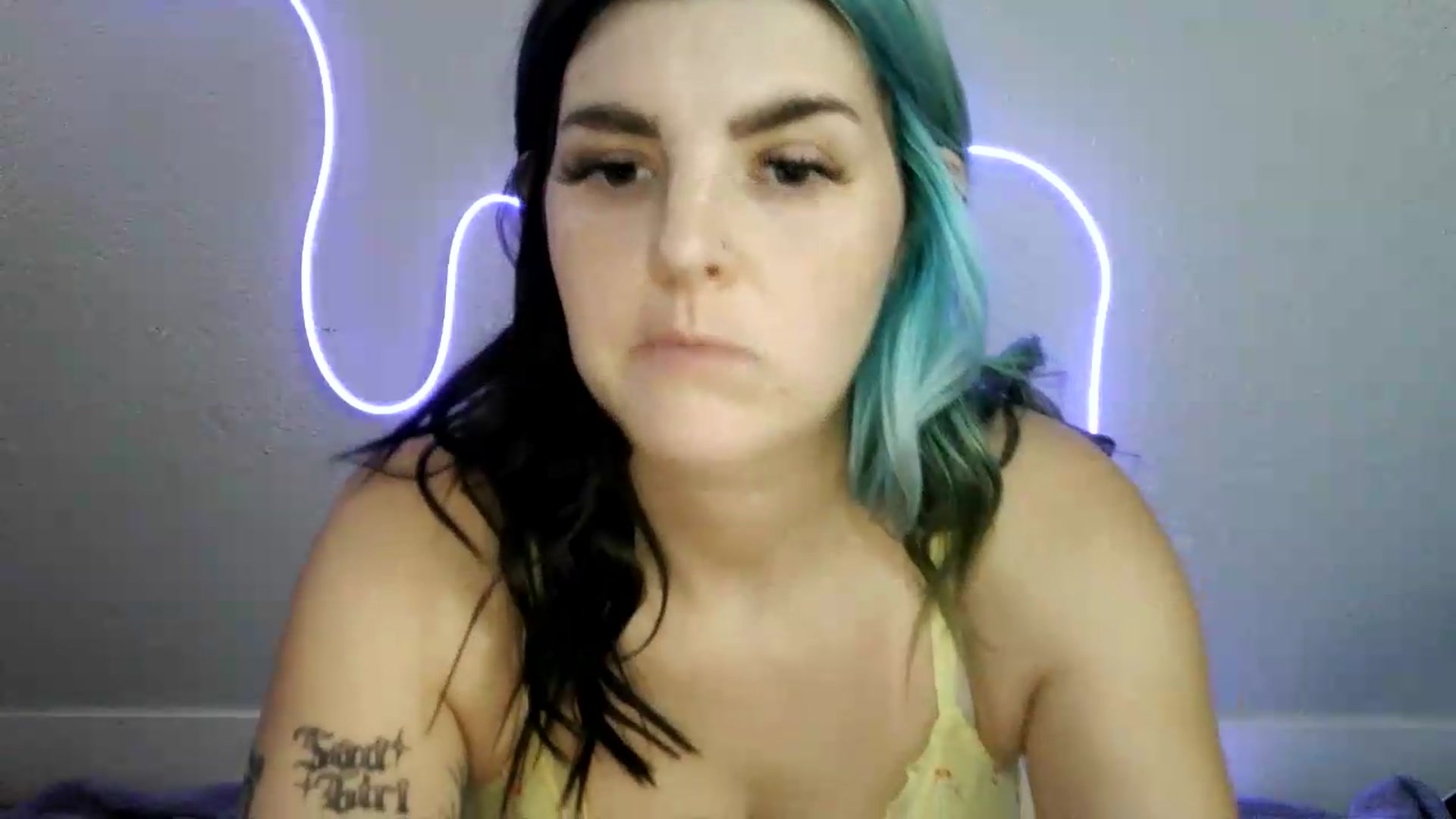 Gallery image thumbnail from Gothbaby_333x's myfreecams stream on, 08/27/2026, 20:41 image 5 of 20