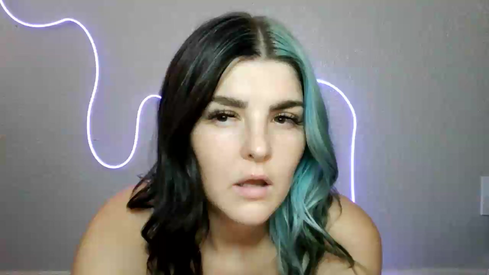 Gallery image thumbnail from Gothbaby_333x's myfreecams stream on, 08/27/2026, 20:41 image 15 of 20