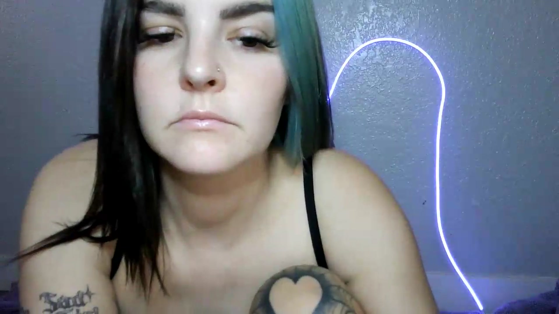 Gallery image thumbnail from Gothbaby_333x's myfreecams stream on, 08/28/2026, 20:30 image 13 of 20
