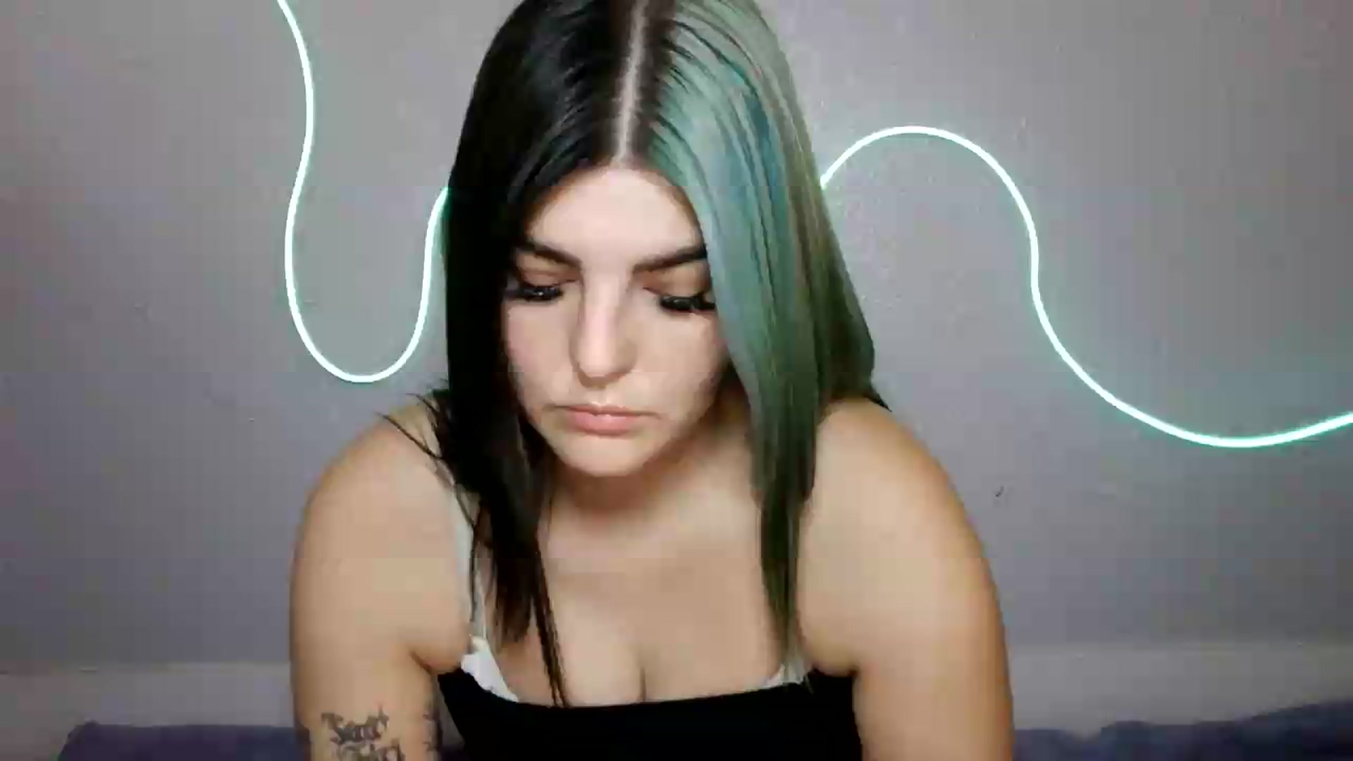Gallery image thumbnail from Gothbaby_333x's myfreecams stream on, 08/31/2026, 20:17 image 1 of 20