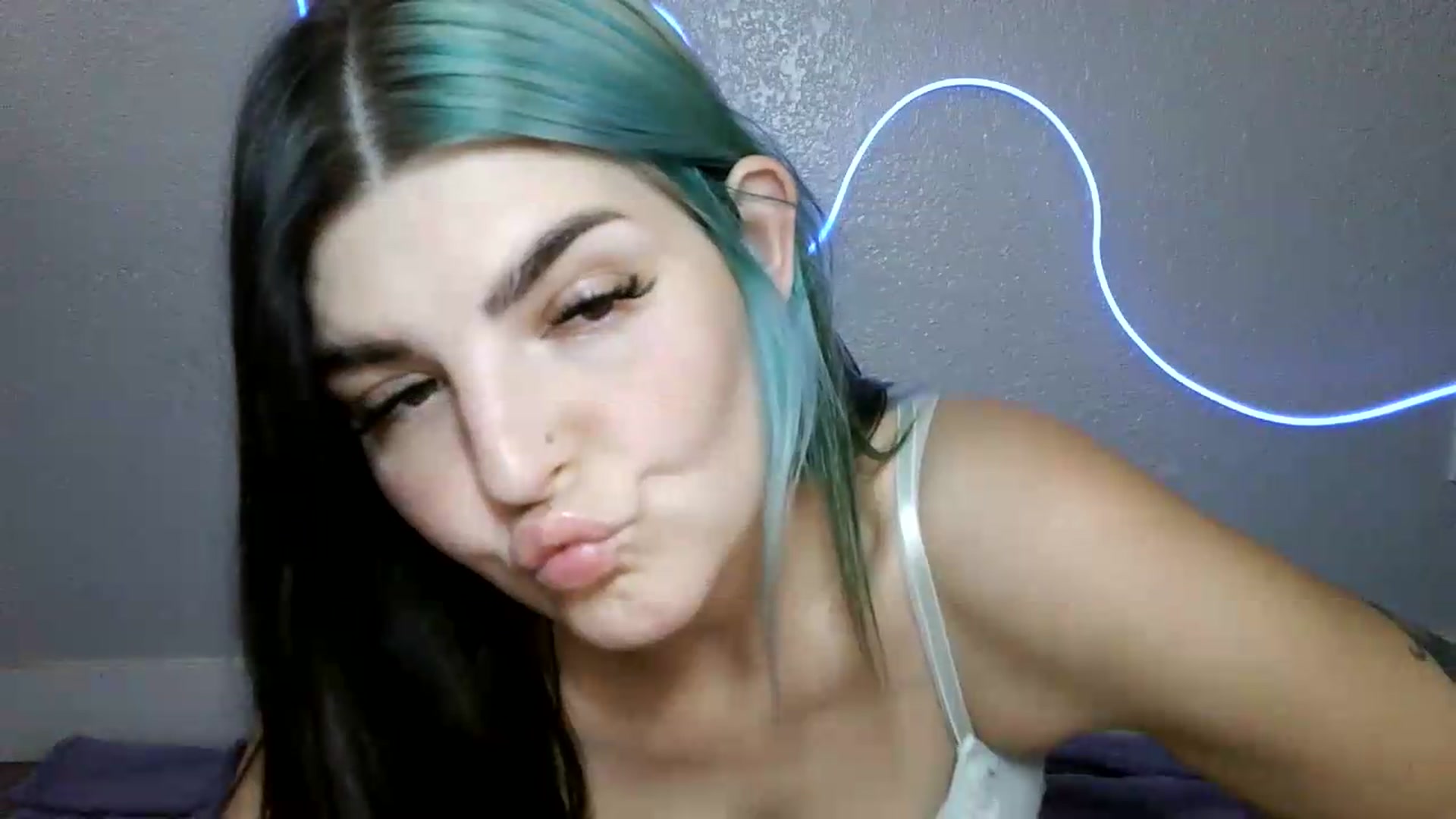 Gallery image thumbnail from Gothbaby_333x's myfreecams stream on, 08/31/2026, 20:17 image 17 of 20