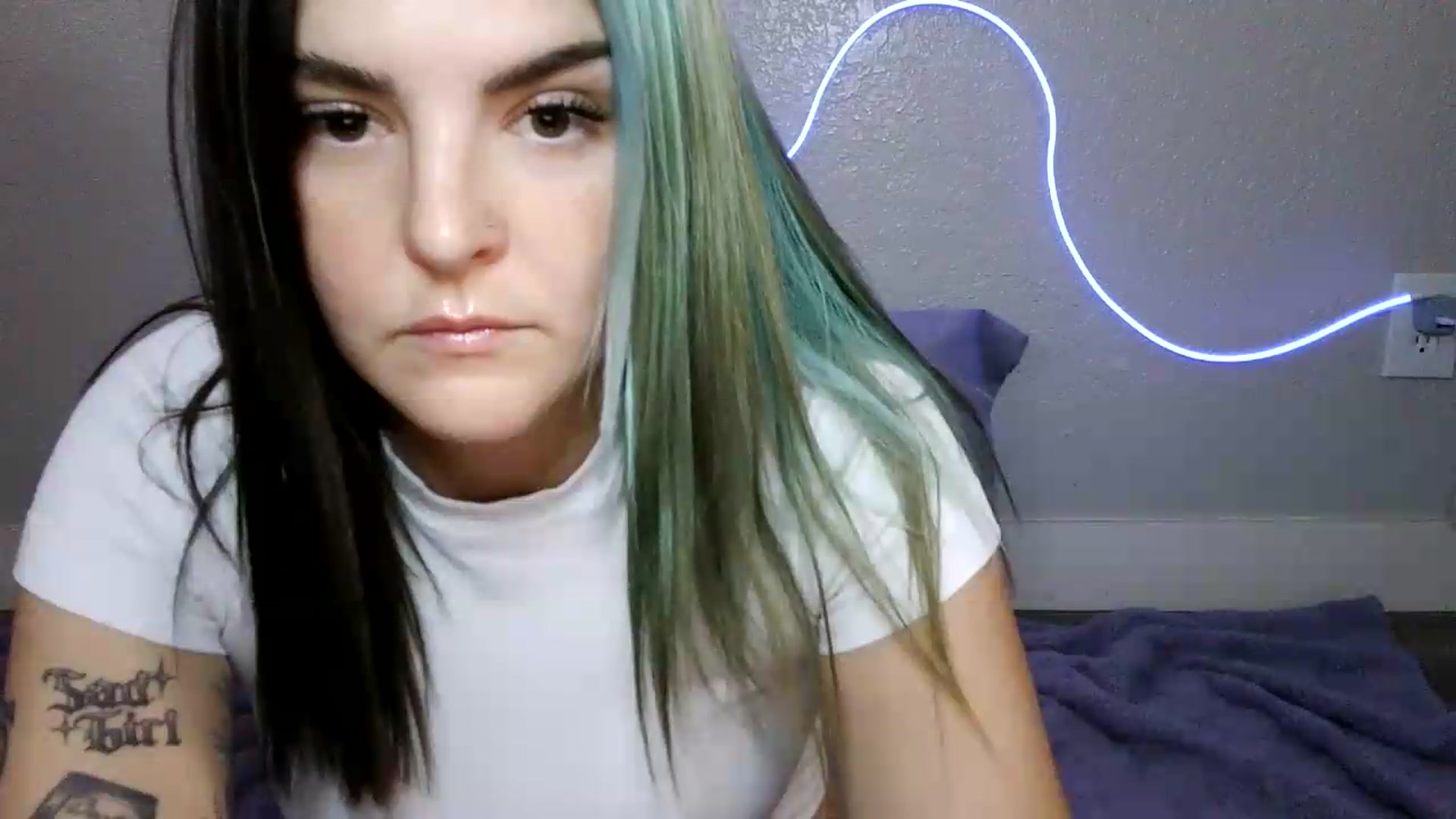 Gallery image thumbnail from Gothbaby_333x's myfreecams stream on, 09/04/2026, 19:27 image 5 of 20