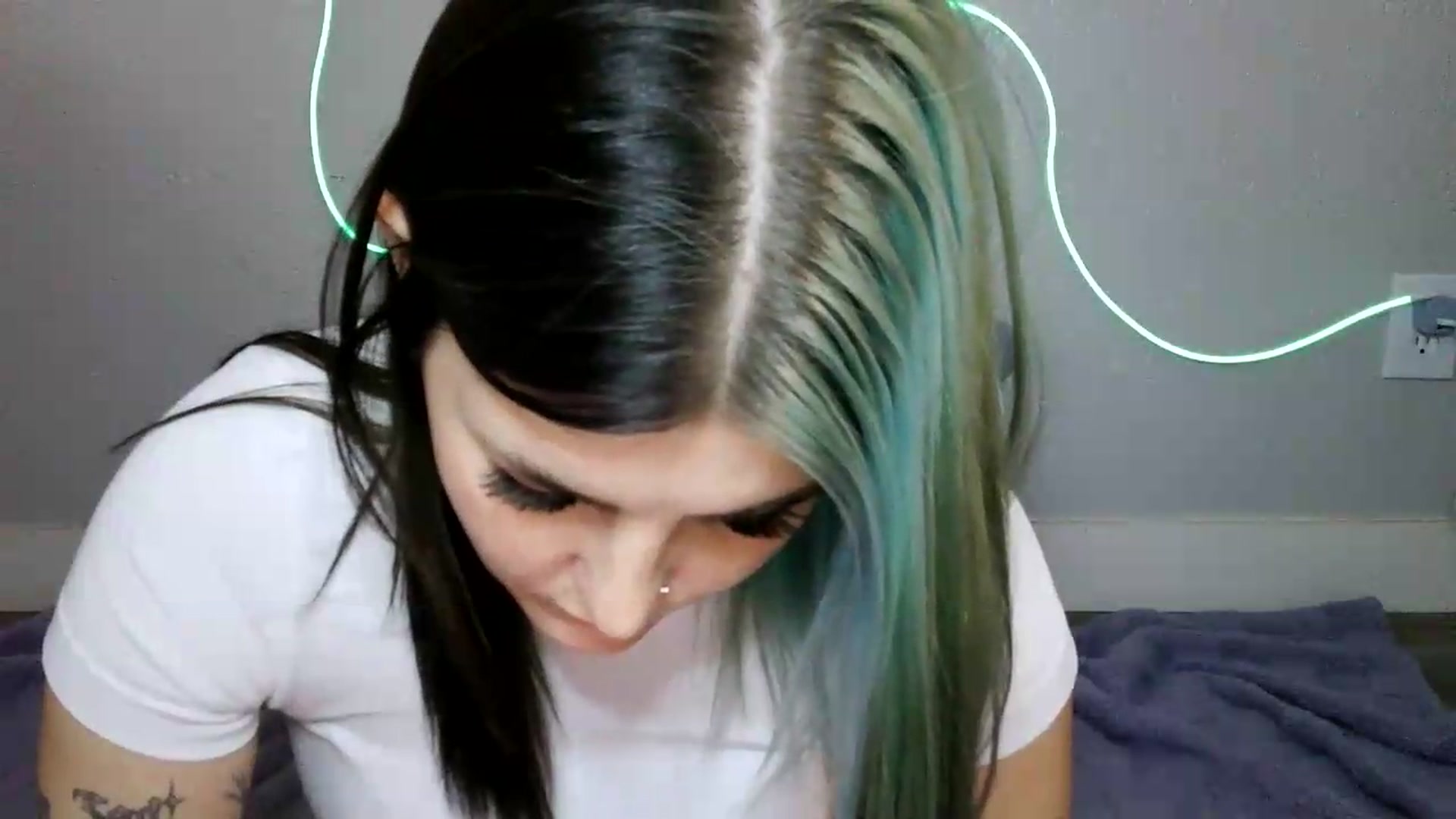 Gallery image thumbnail from Gothbaby_333x's myfreecams stream on, 09/04/2026, 19:27 image 9 of 20