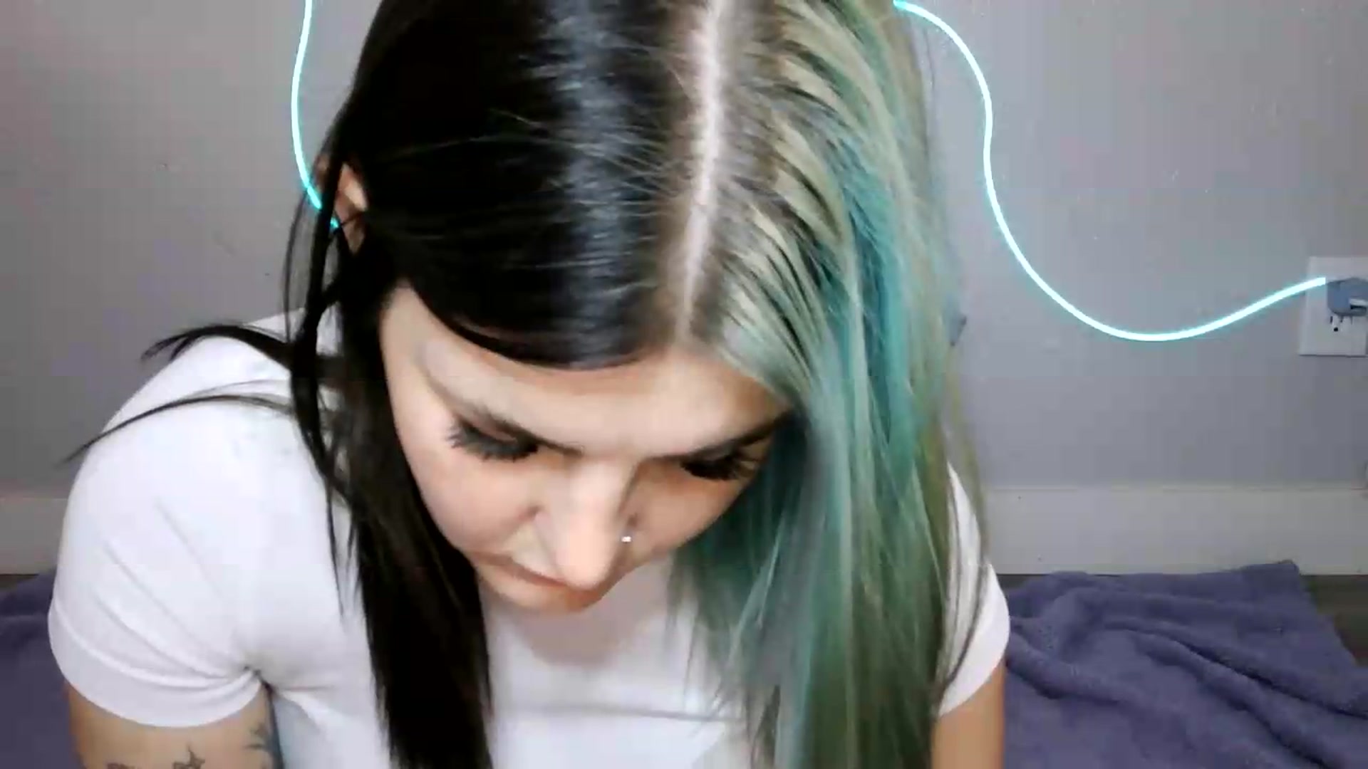 Gallery image thumbnail from Gothbaby_333x's myfreecams stream on, 09/04/2026, 19:27 image 11 of 20