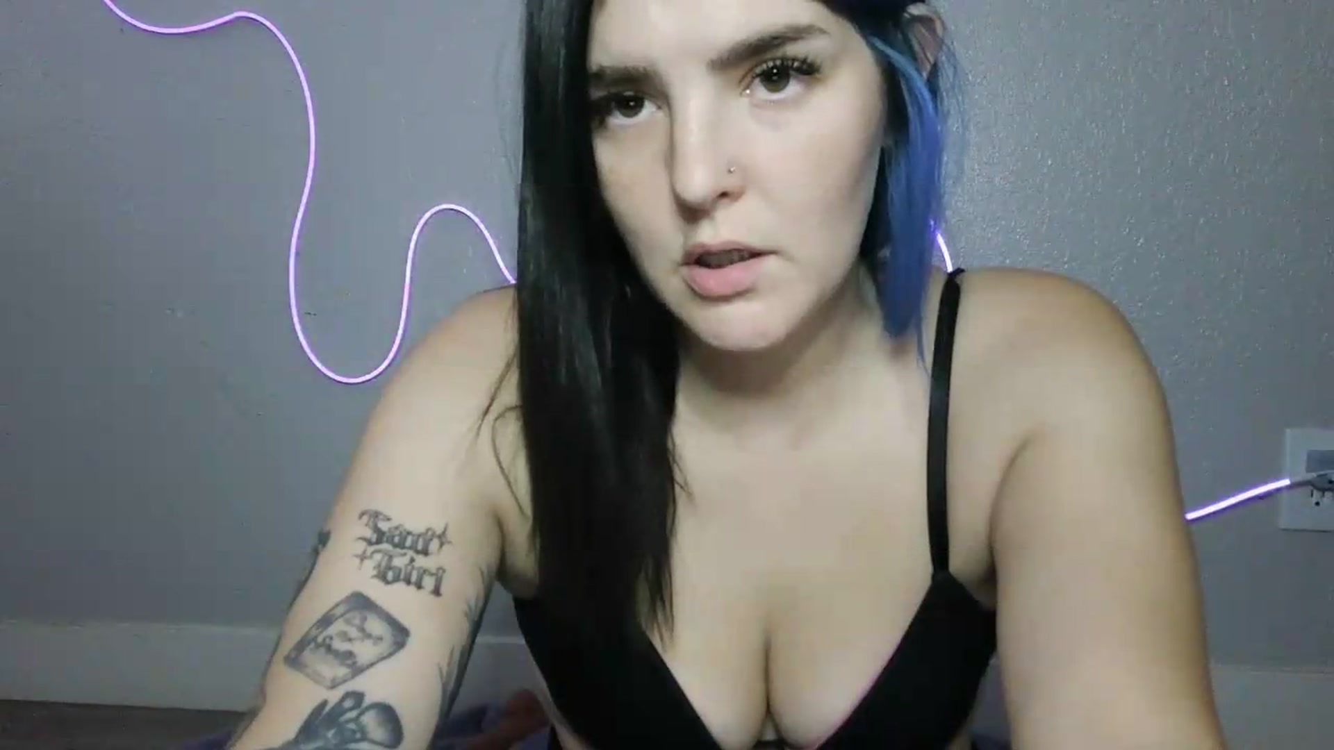 Gallery image thumbnail from Gothbaby_333x's myfreecams stream on, 09/09/2026, 21:11 image 8 of 20