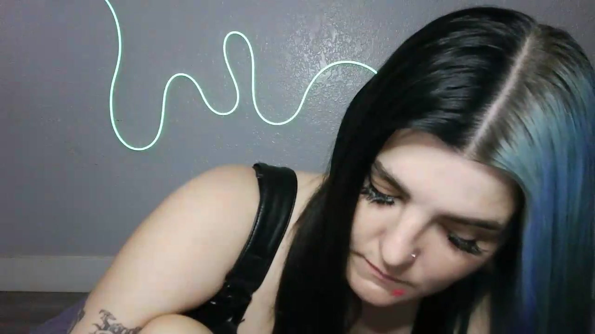 Gallery image thumbnail from Gothbaby_333x's myfreecams stream on, 09/16/2026, 21:50 image 18 of 20