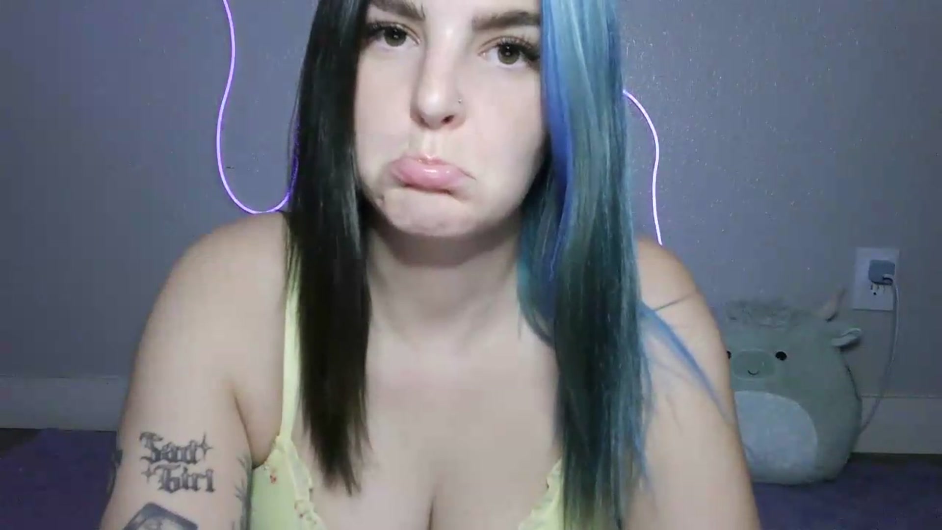 Gallery image thumbnail from Gothbaby_333x's myfreecams stream on, 09/17/2026, 21:20 image 8 of 20