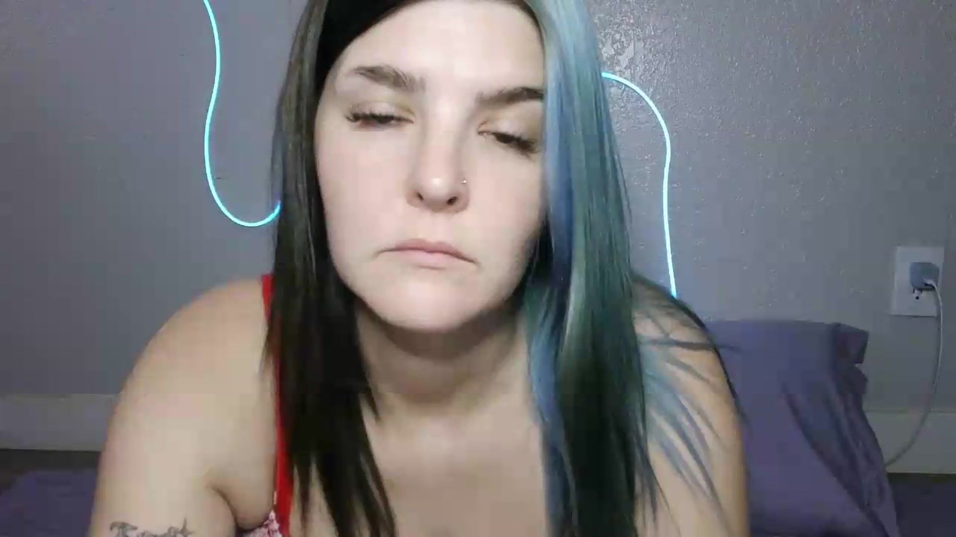 Gallery image thumbnail from Gothbaby_333x's myfreecams stream on, 09/22/2026, 21:56 image 15 of 20