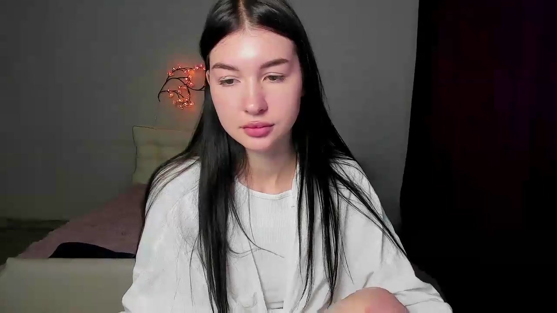 Gallery image thumbnail from GraceBennet's myfreecams stream on, 05/25/2026, 08:37 image 2 of 20