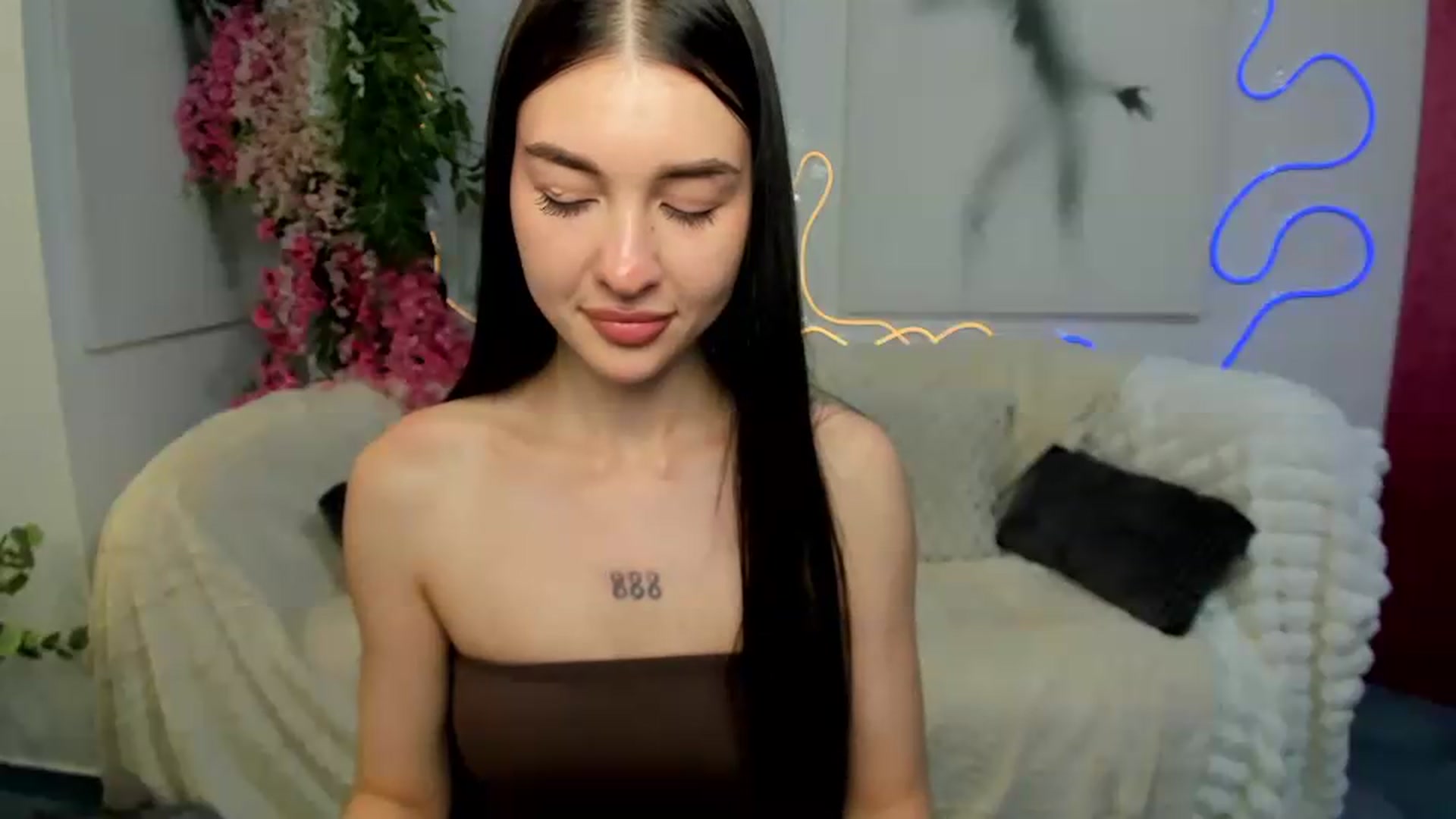 Gallery image thumbnail from GraceBennet's myfreecams stream on, 06/03/2026, 10:39 image 17 of 20
