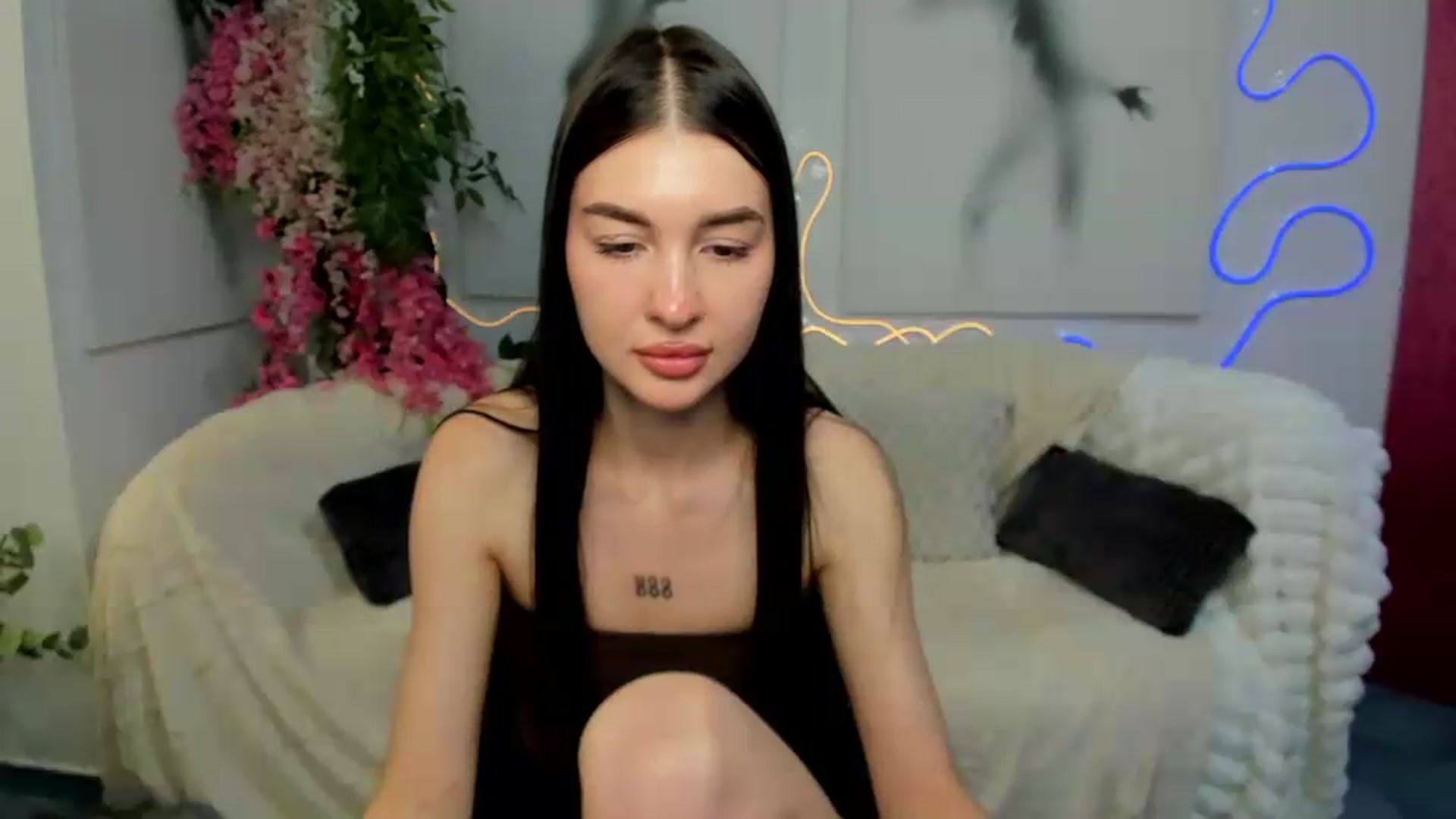 Gallery image thumbnail from GraceBennet's myfreecams stream on, 06/03/2026, 10:39 image 6 of 20