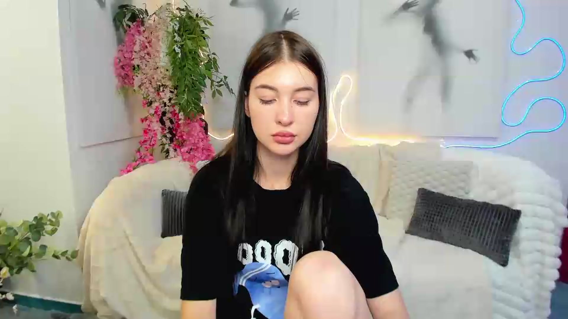 Gallery image thumbnail from GraceBennet's myfreecams stream on, 06/13/2026, 09:56 image 13 of 20