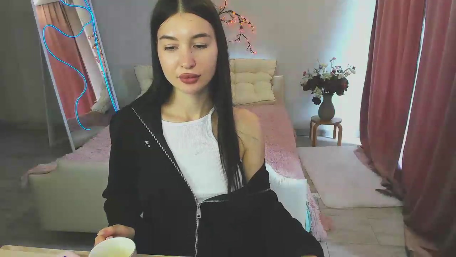 Gallery image thumbnail from GraceBennet's myfreecams stream on, 06/14/2026, 11:04 image 13 of 20
