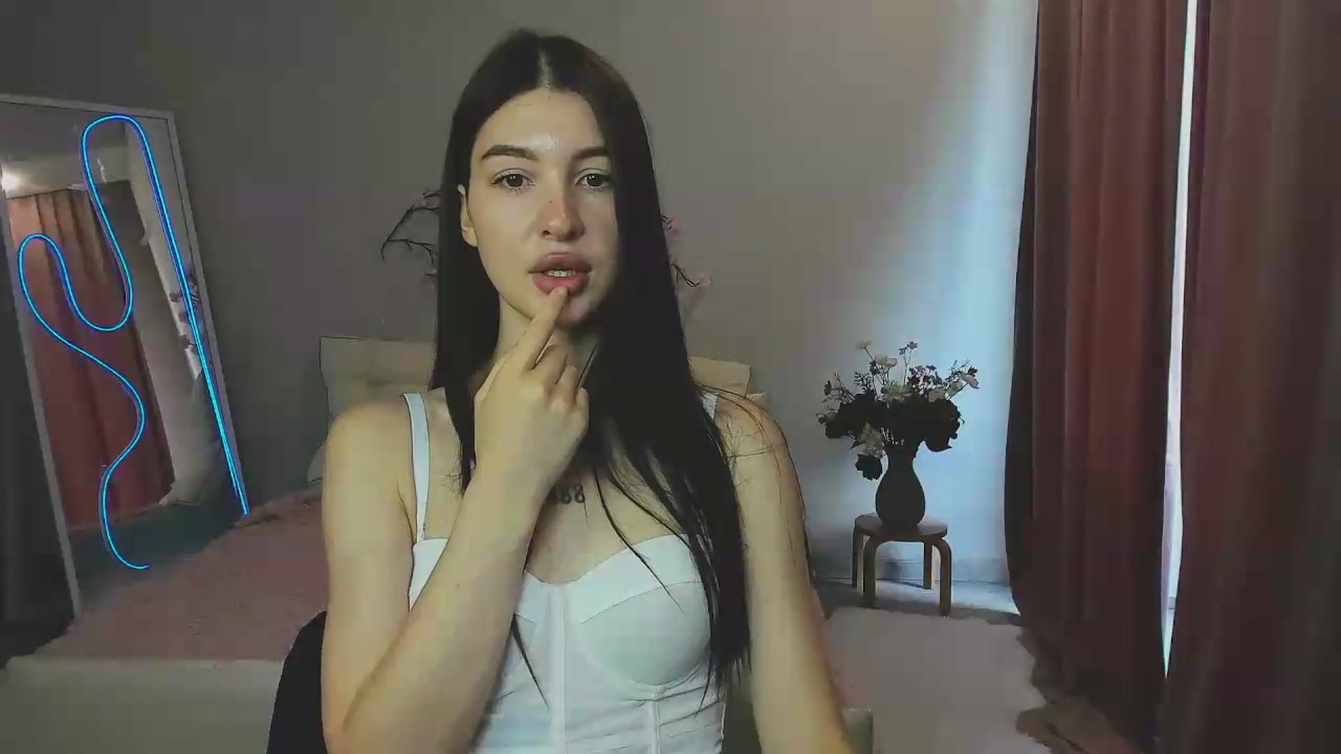 Gallery image thumbnail from GraceBennet's myfreecams stream on, 06/21/2026, 09:25 image 6 of 20