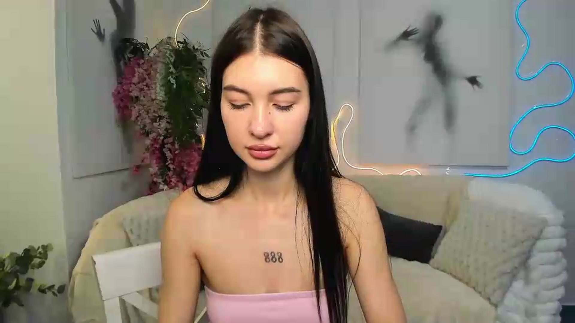 Gallery image thumbnail from GraceBennet's myfreecams stream on, 06/22/2026, 07:57 image 14 of 20