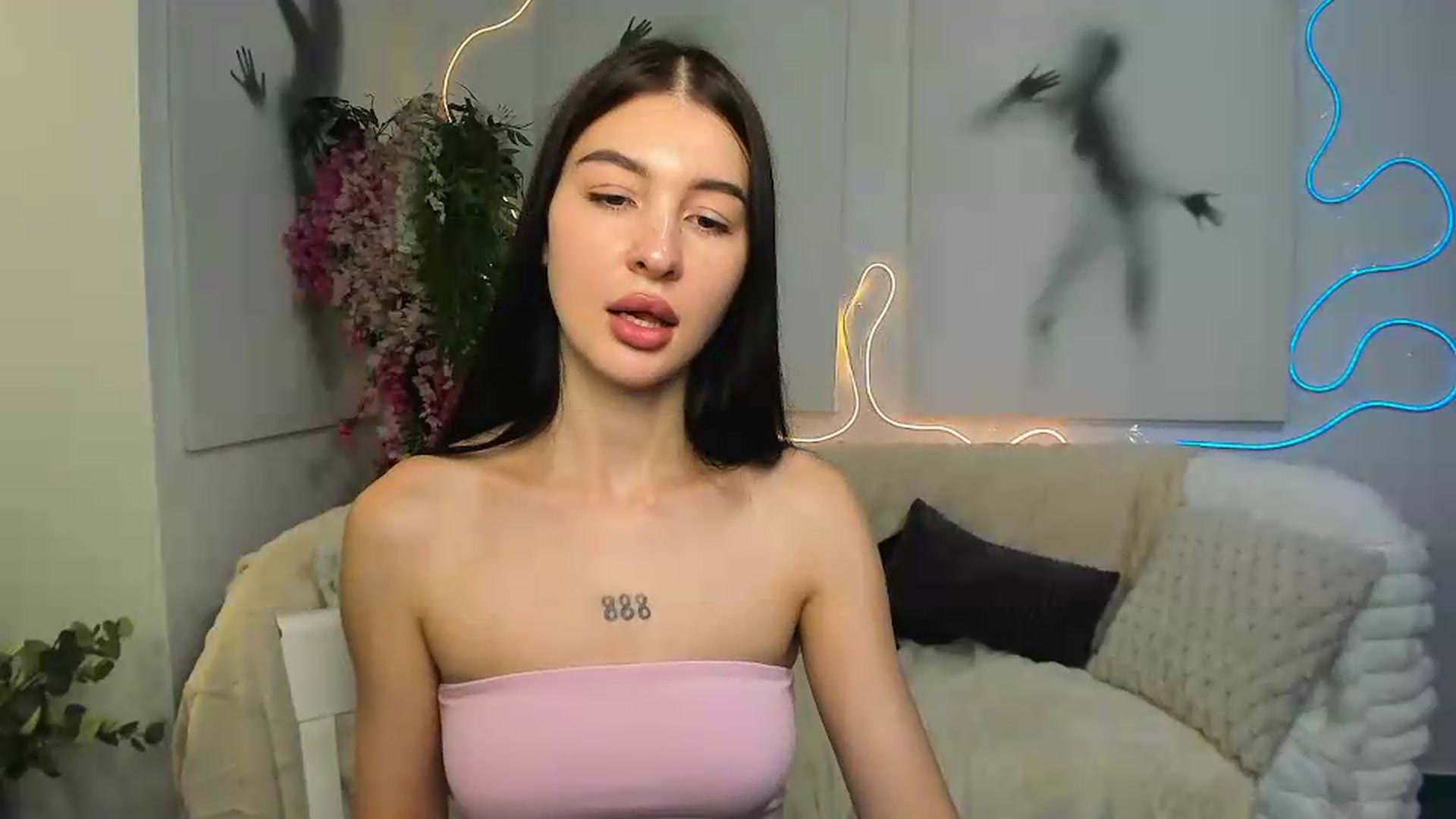 Gallery image thumbnail from GraceBennet's myfreecams stream on, 06/22/2026, 07:57 image 19 of 20