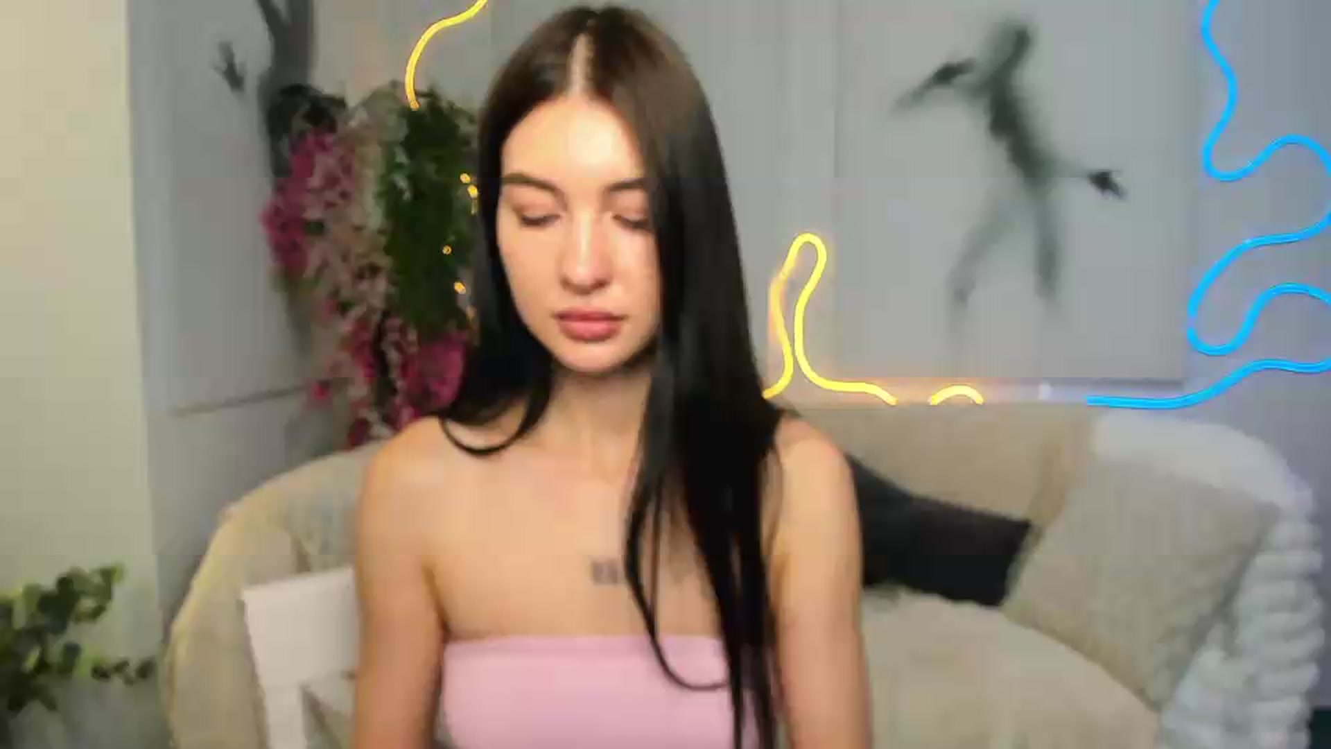 Gallery image thumbnail from GraceBennet's myfreecams stream on, 06/22/2026, 07:57 image 7 of 20