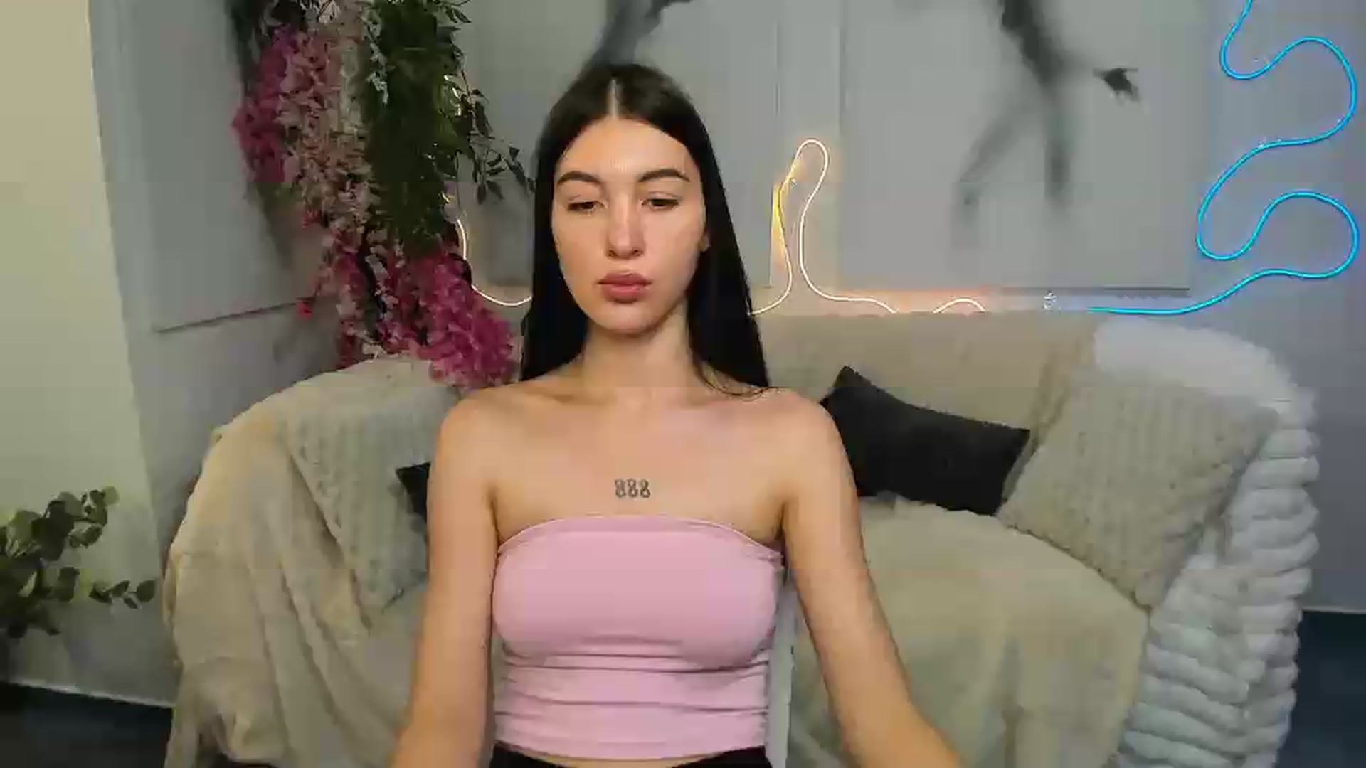 Gallery image thumbnail from GraceBennet's myfreecams stream on, 06/22/2026, 08:30 image 13 of 20