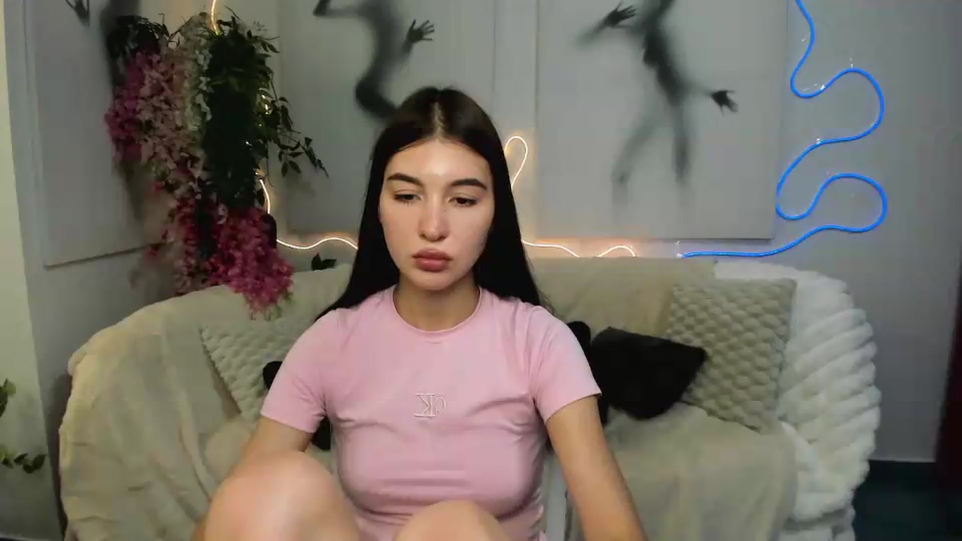 Gallery image thumbnail from GraceBennet's myfreecams stream on, 07/04/2026, 09:52 image 10 of 20
