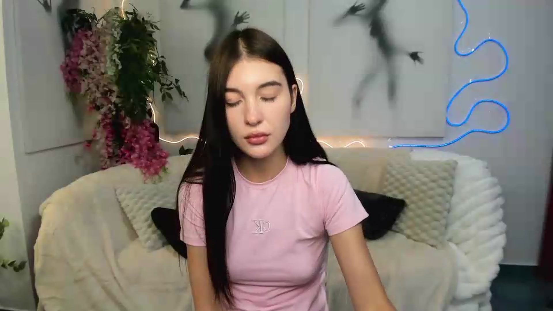 Gallery image thumbnail from GraceBennet's myfreecams stream on, 07/04/2026, 09:52 image 4 of 20