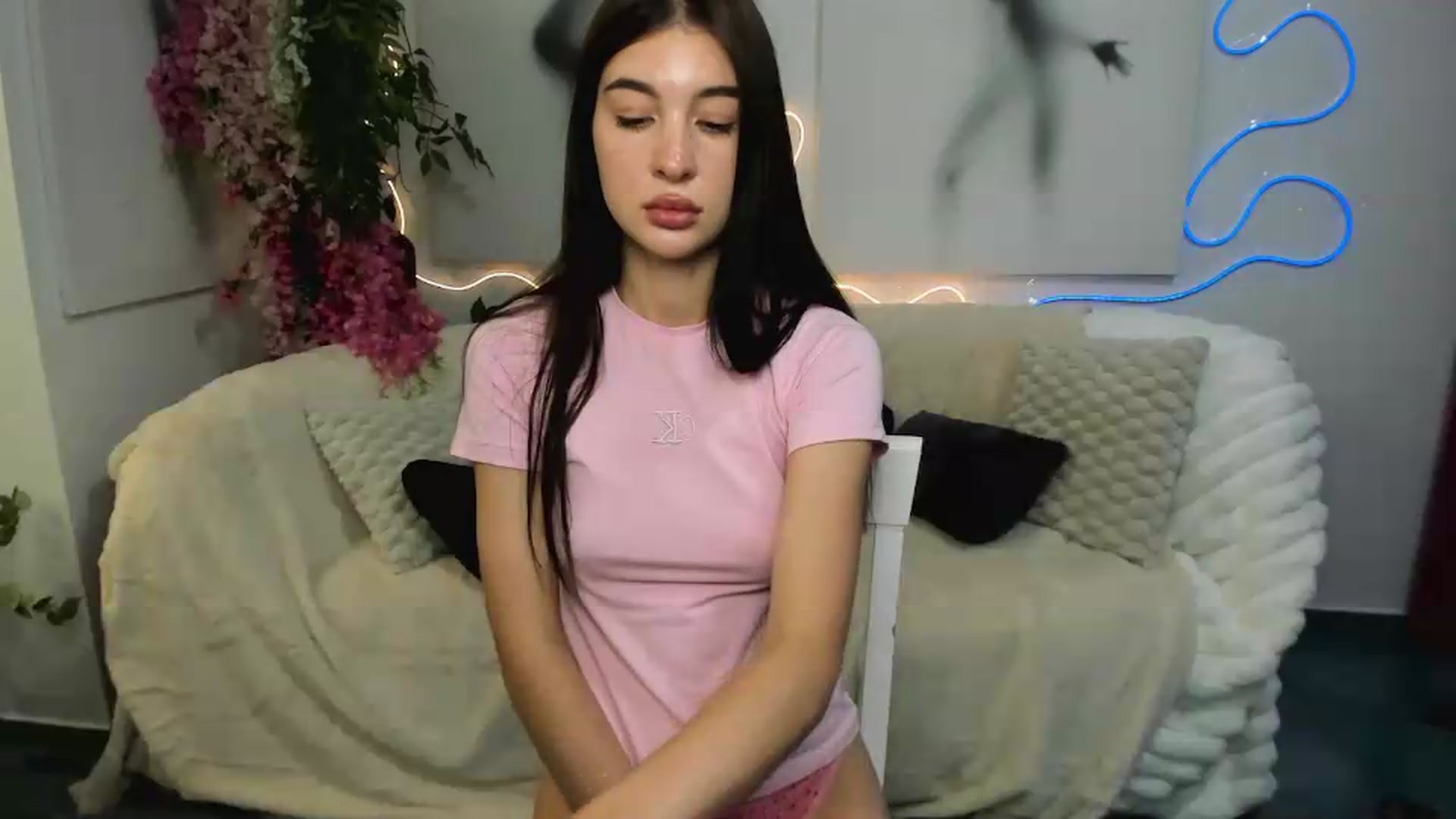 Gallery image thumbnail from GraceBennet's myfreecams stream on, 07/04/2026, 11:01 image 5 of 20