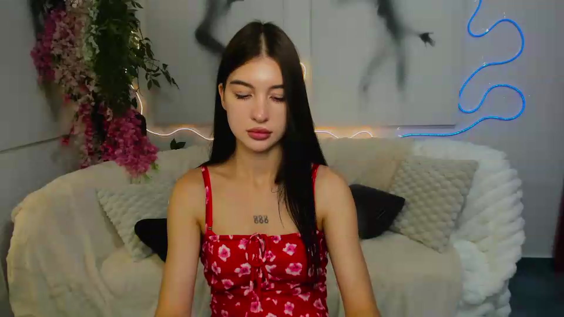 Gallery image thumbnail from GraceBennet's myfreecams stream on, 07/07/2026, 07:58 image 19 of 20