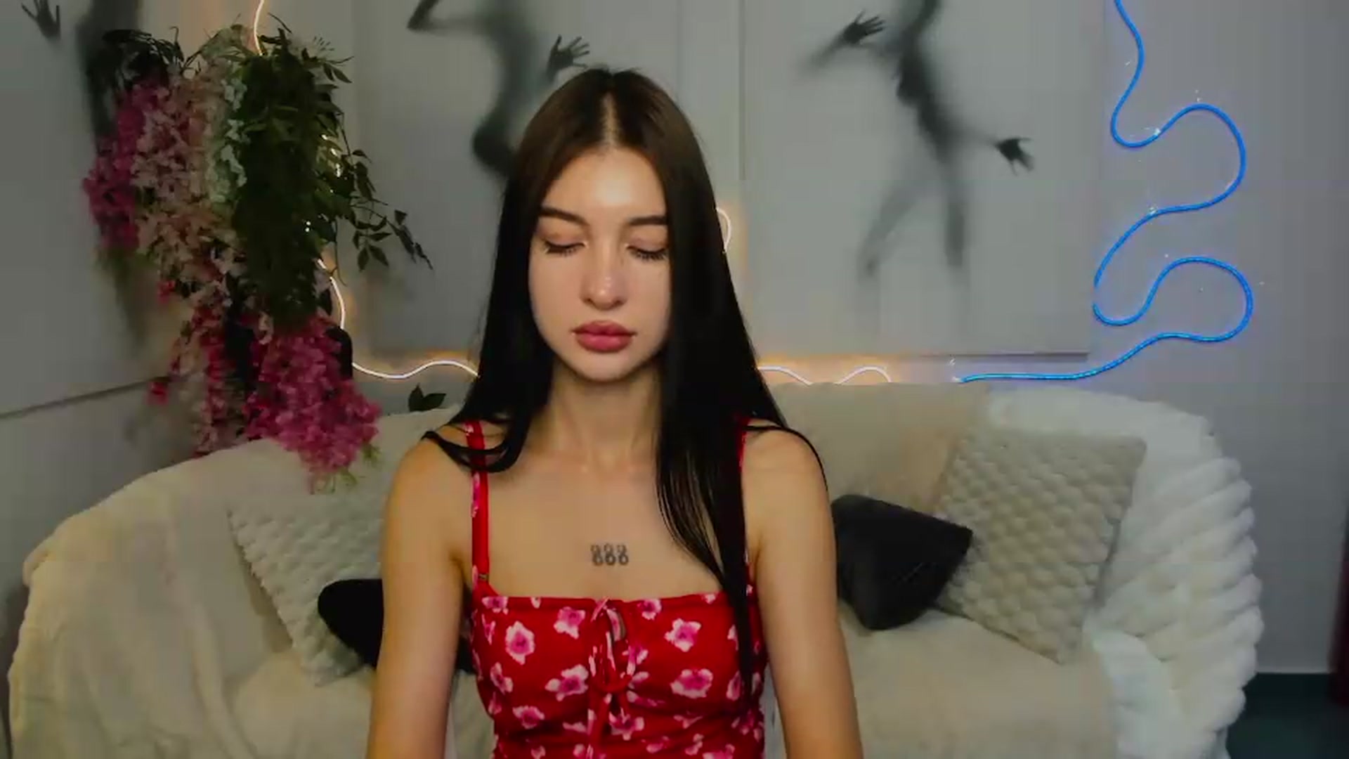 Gallery image thumbnail from GraceBennet's myfreecams stream on, 07/07/2026, 07:58 image 12 of 20