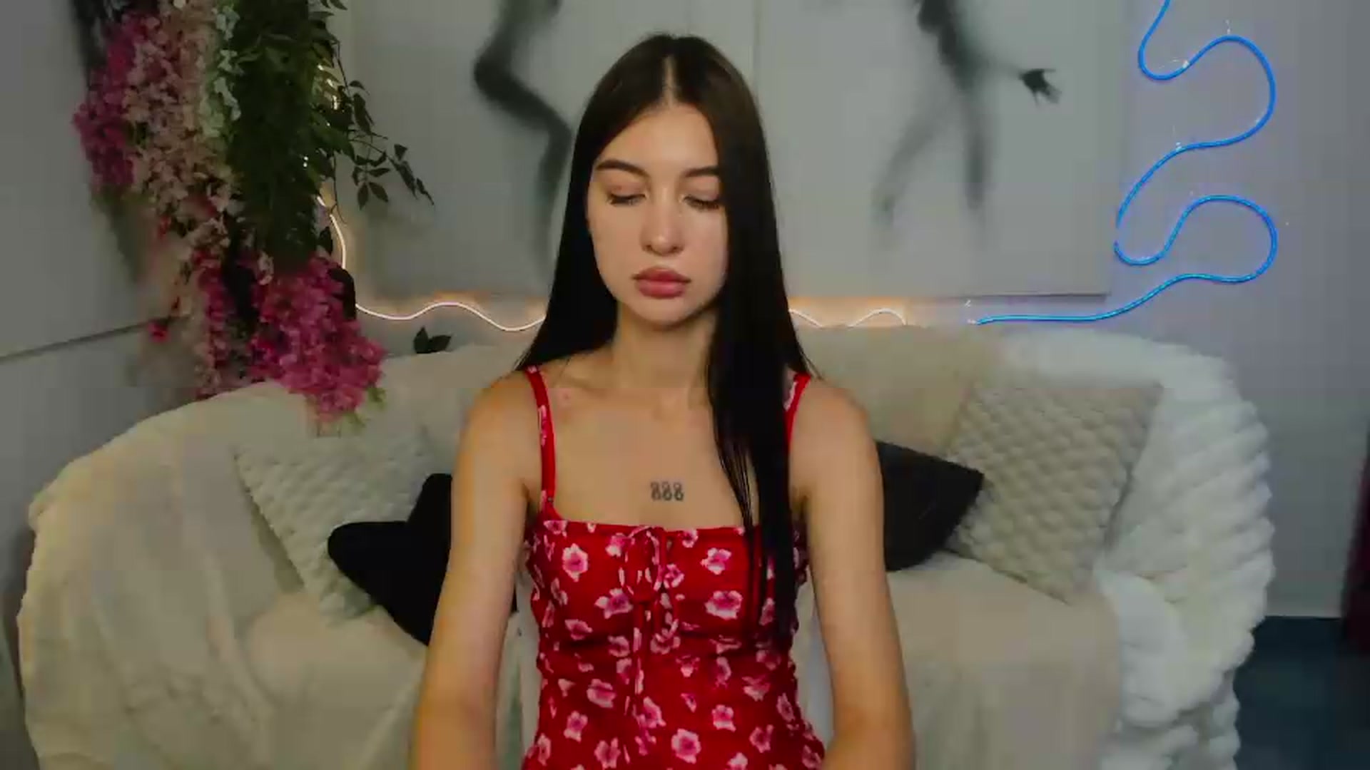 Gallery image thumbnail from GraceBennet's myfreecams stream on, 07/07/2026, 09:43 image 16 of 20