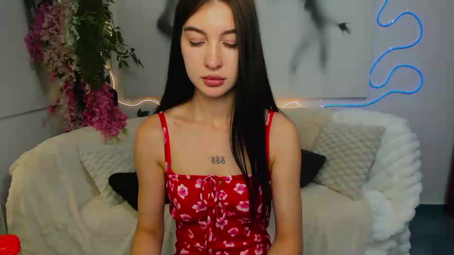 Gallery image thumbnail from GraceBennet's myfreecams stream on, 07/07/2026, 09:43 image 11 of 20