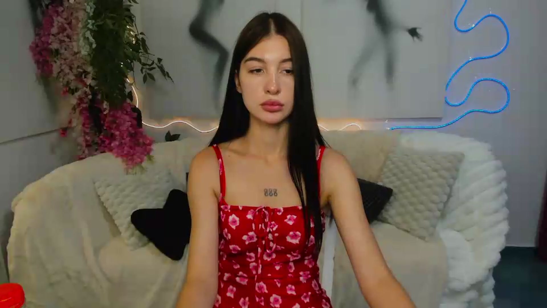 Gallery image thumbnail from GraceBennet's myfreecams stream on, 07/07/2026, 09:43 image 13 of 20