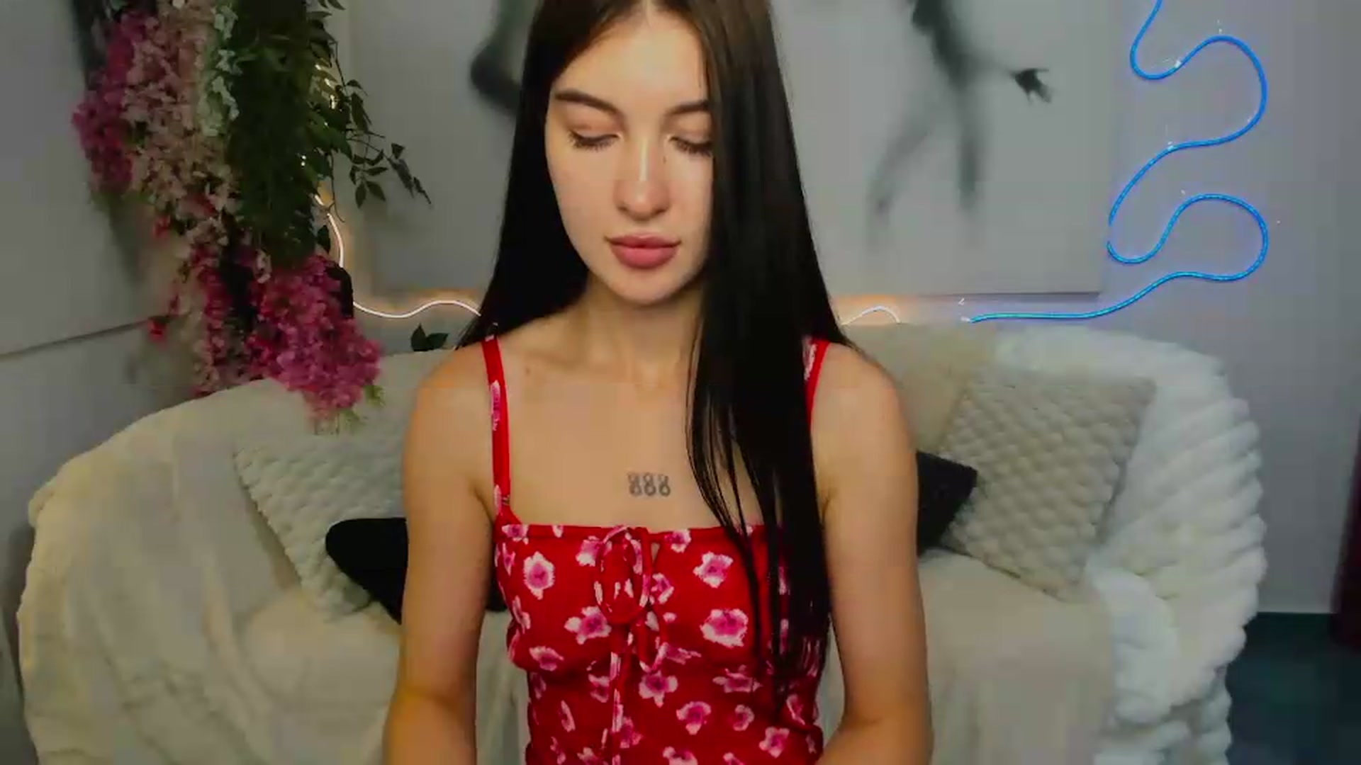 Gallery image thumbnail from GraceBennet's myfreecams stream on, 07/07/2026, 09:43 image 5 of 20